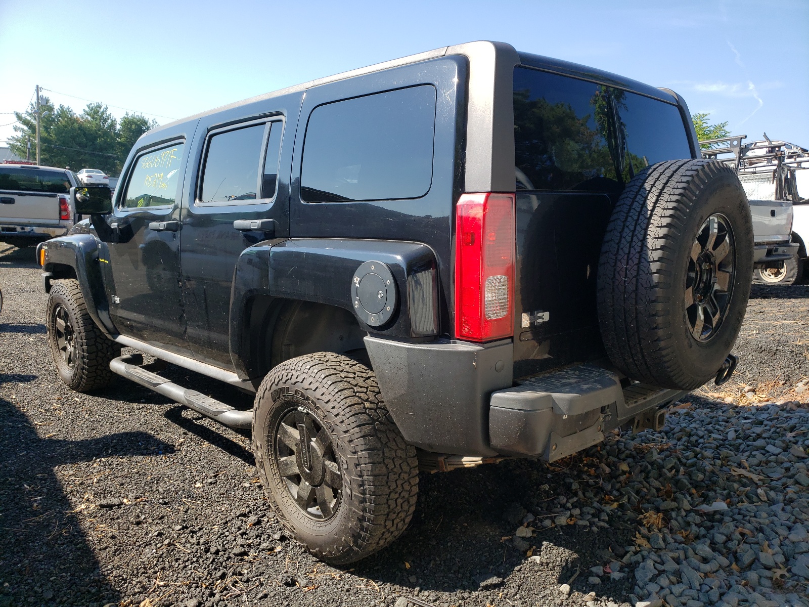 Photo 3 from auction – 2007 HUMMER H3 with VIN 5GTDN13E078247894