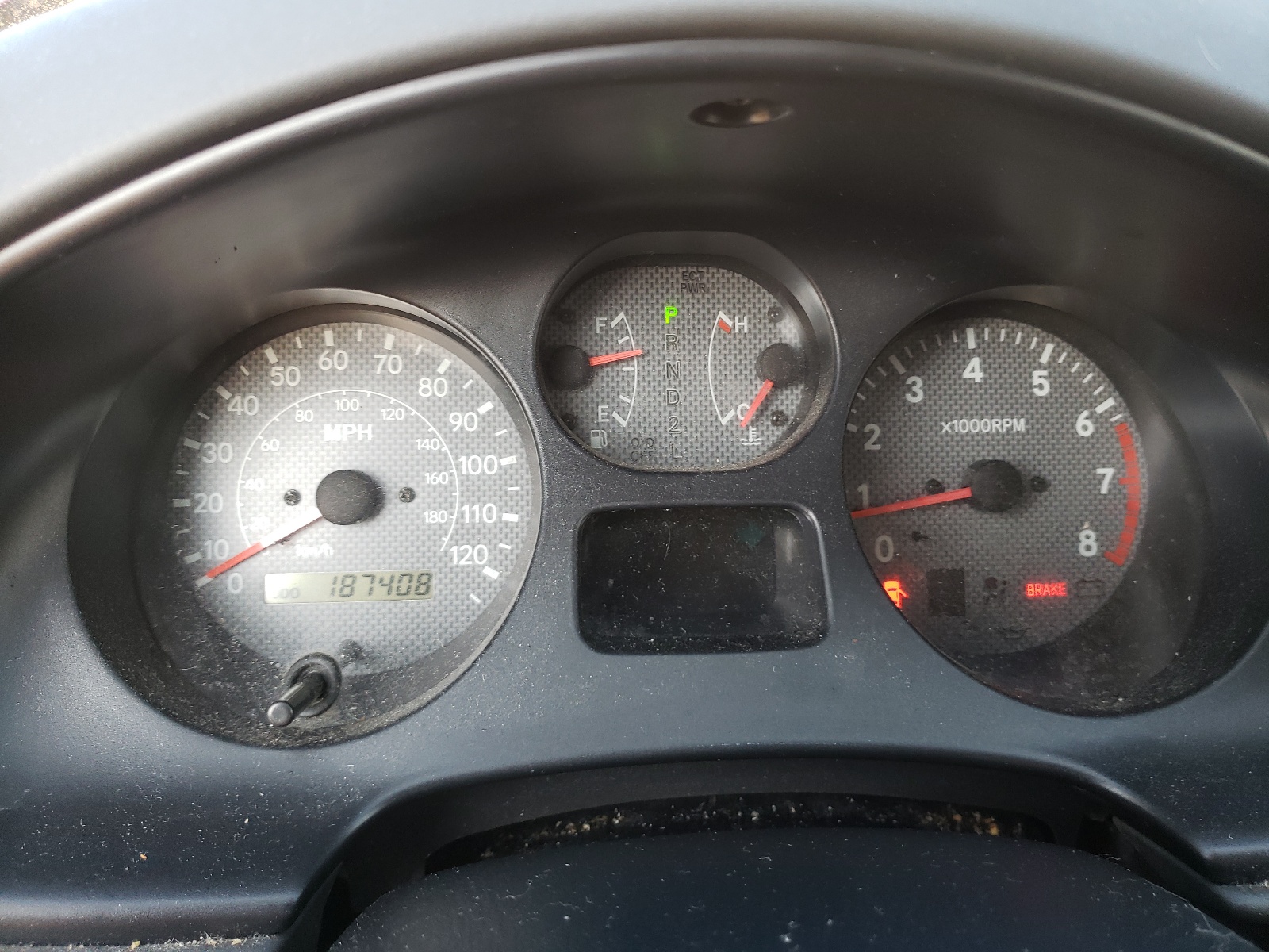 Photo 8 from auction – 1998 TOYOTA RAV4 with VIN JT3HP10V2W0167067