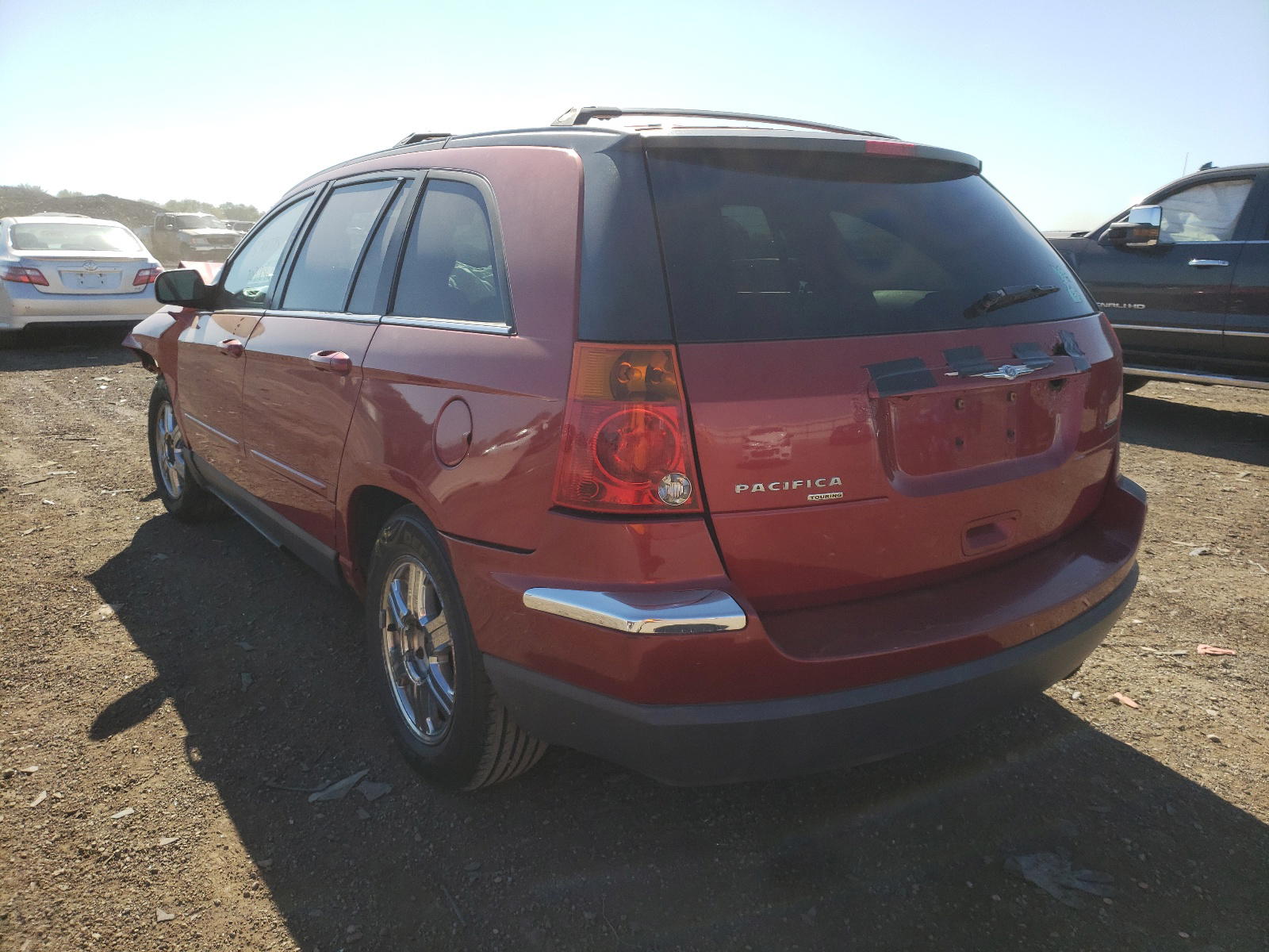 Photo 3 from auction – 2005 CHRYSLER PACIFICA T with VIN 2C8GF68495R649220