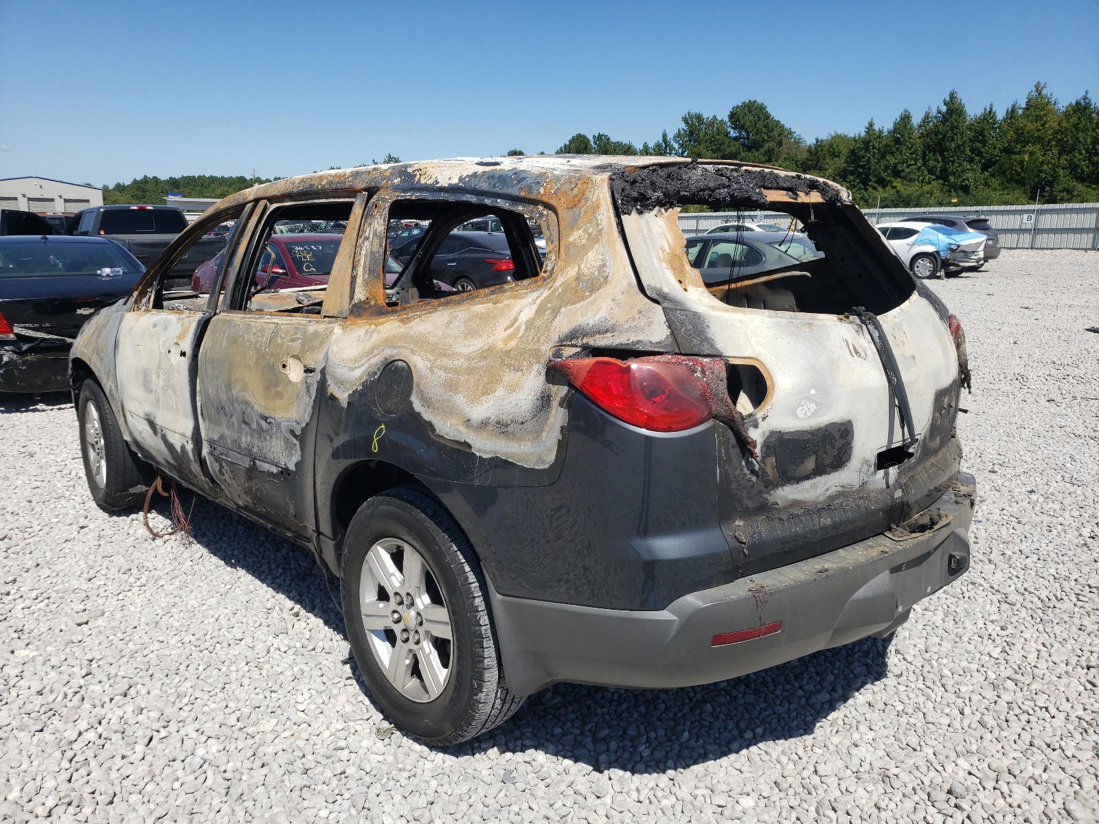 Photo 3 from auction – 2012 CHEVROLET TRAVERSE L with VIN 1GNKRFED9CJ400447