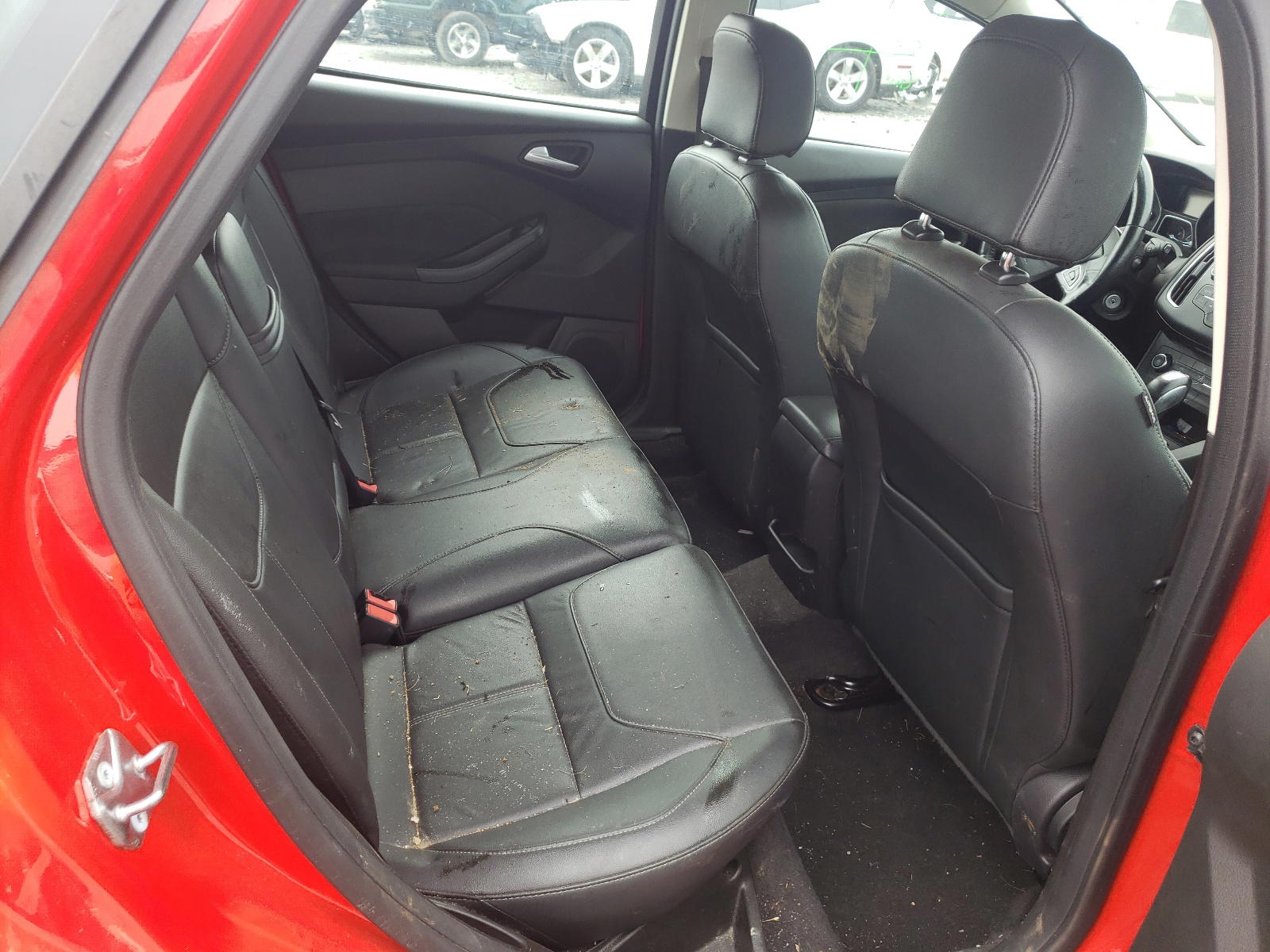 Photo 6 from auction – 2016 FORD FOCUS SE with VIN 1FADP3K27GL259709