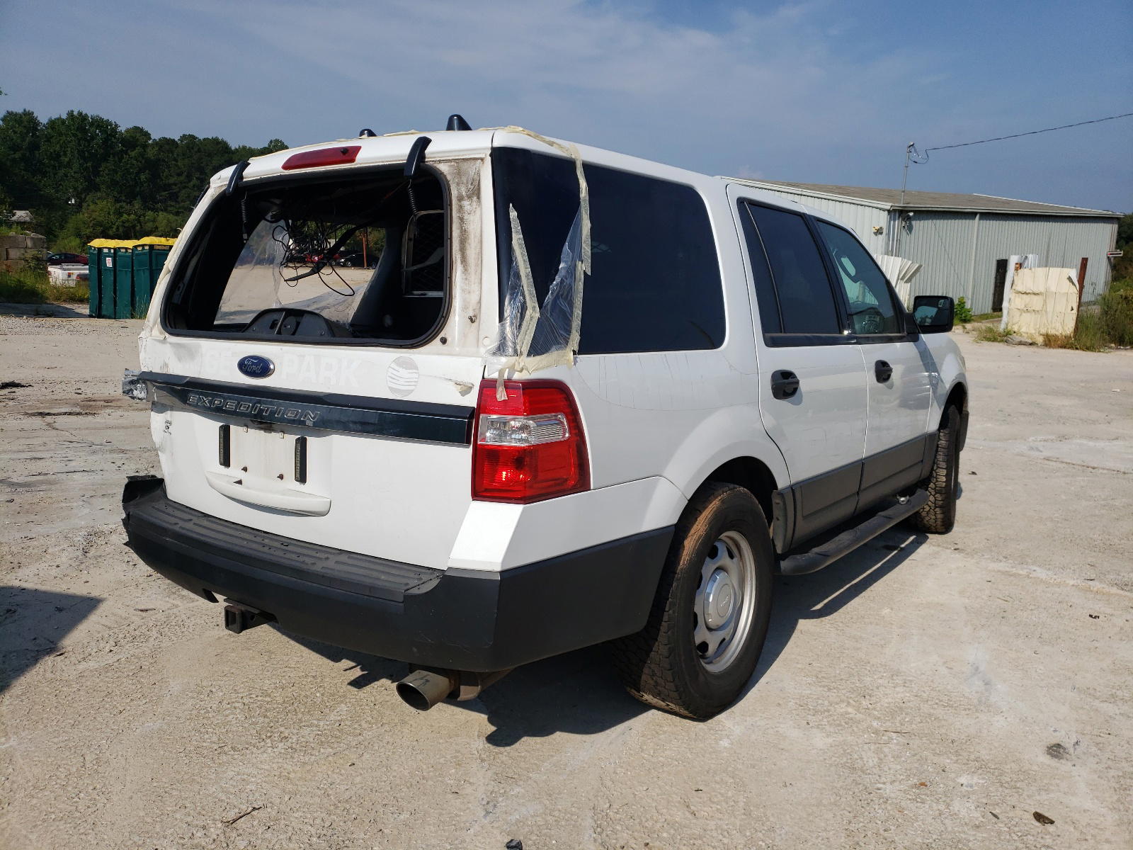 Photo 4 from auction – 2016 FORD EXPEDITION with VIN 1FMJU1FT2GEF53774