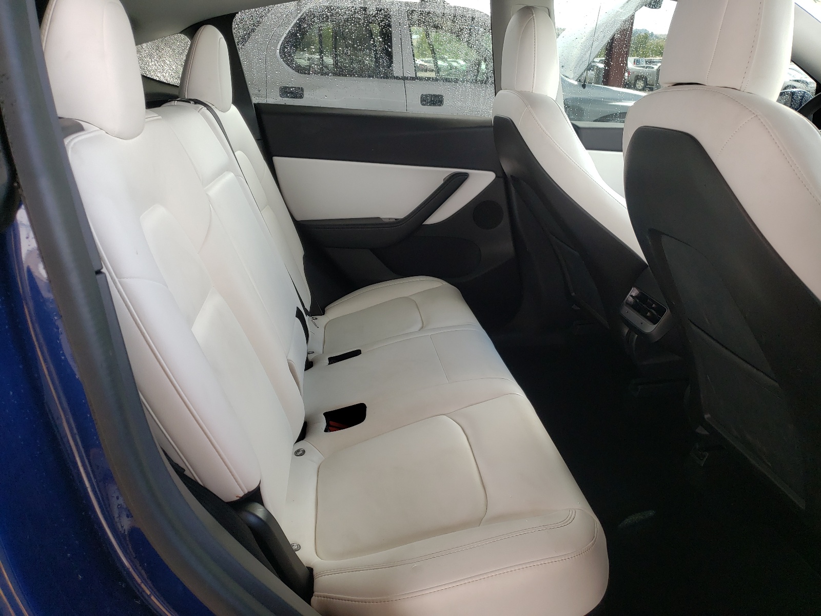 Photo 6 from auction – 2020 TESLA MODEL Y with VIN 5YJYGDEF5LF022942