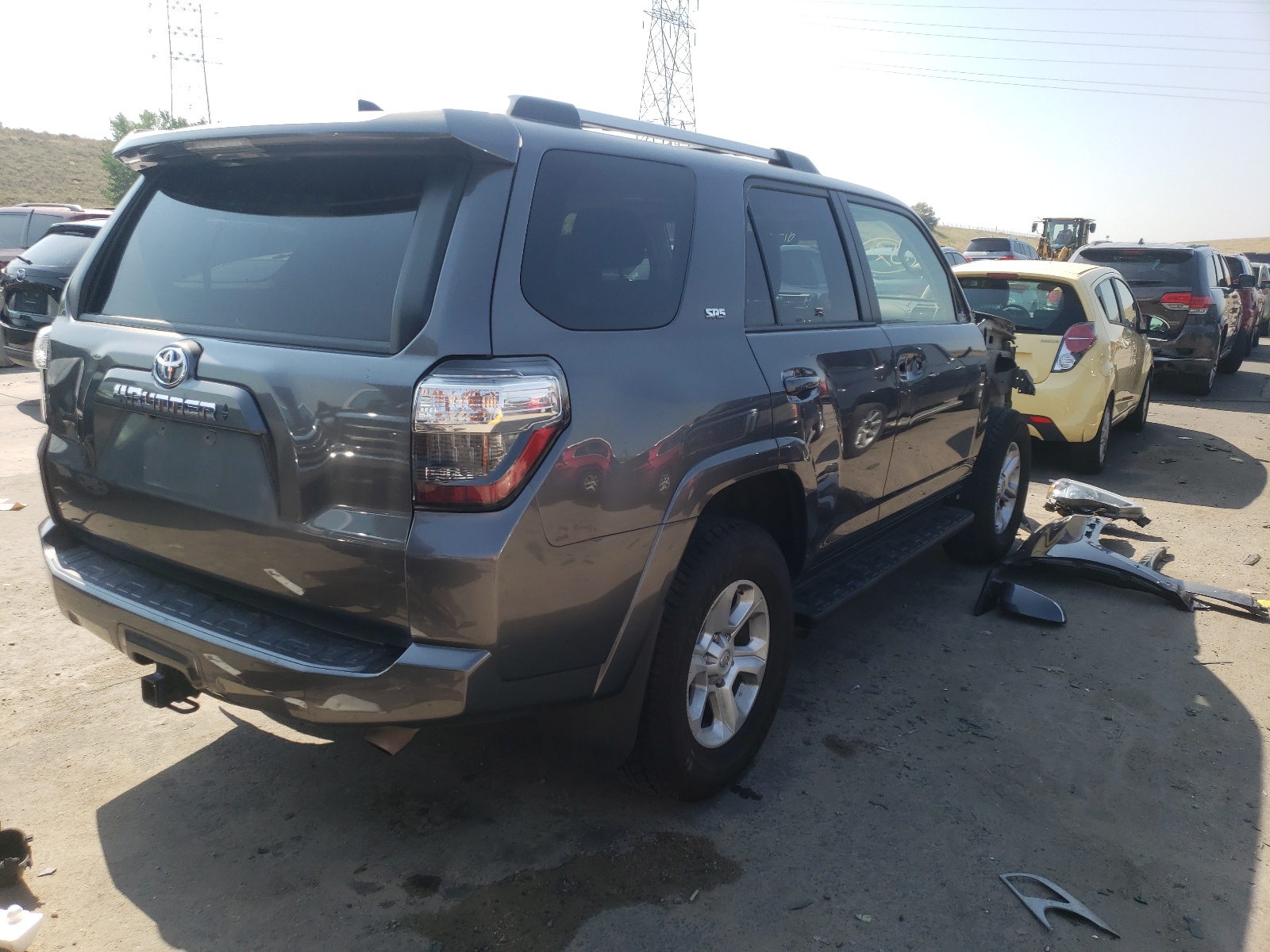 Photo 4 from auction – 2020 TOYOTA 4RUNNER SR with VIN JTEBU5JR7L5751350
