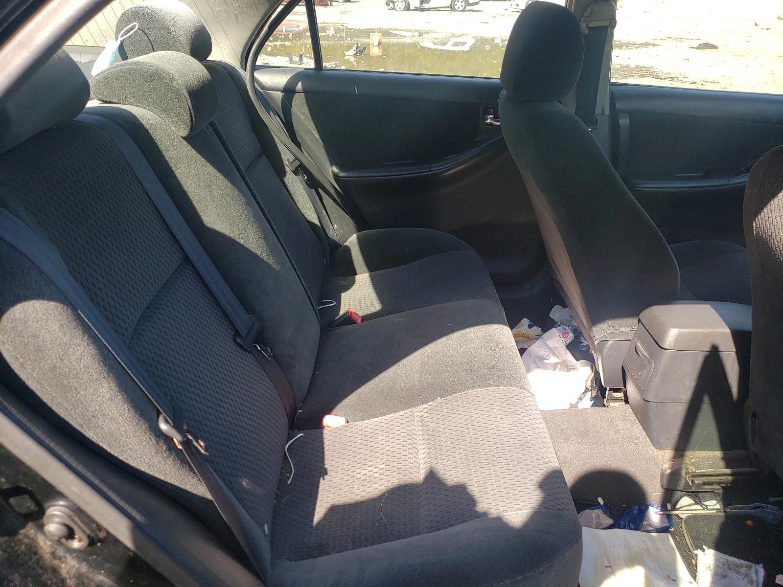 Photo 6 from auction – 2005 TOYOTA COROLLA CE with VIN 2T1BR30E75C354526