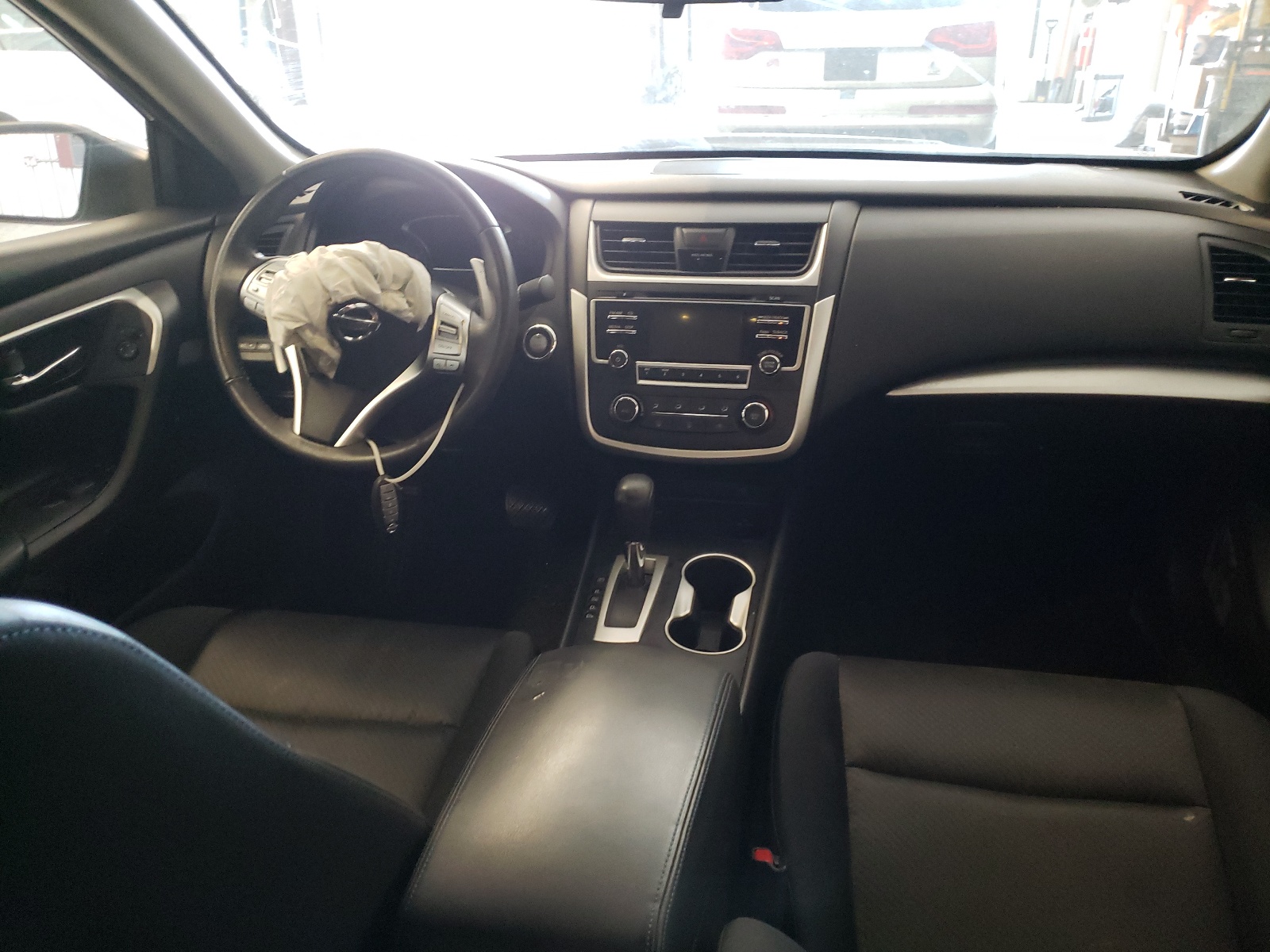 Photo 9 from auction – 2016 NISSAN ALTIMA 2.5 with VIN 1N4AL3AP2GC208713