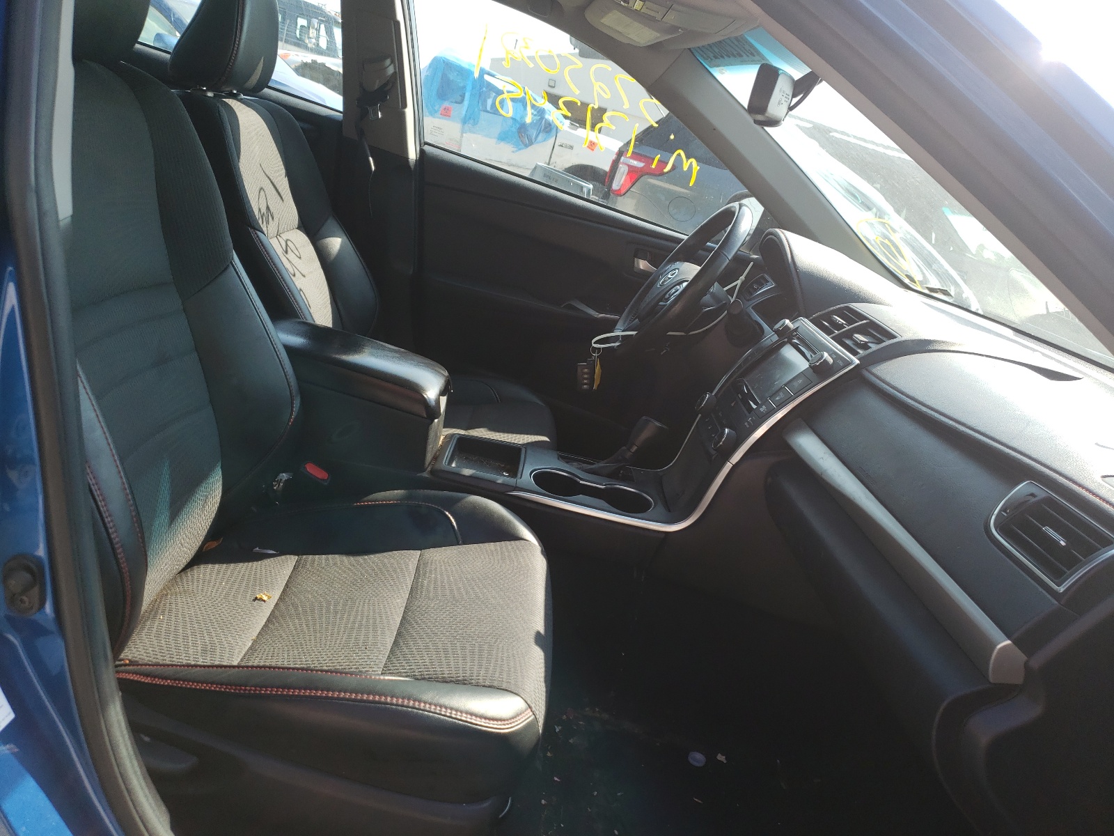 Photo 5 from auction – 2017 TOYOTA CAMRY LE with VIN 4T1BF1FKXHU774827