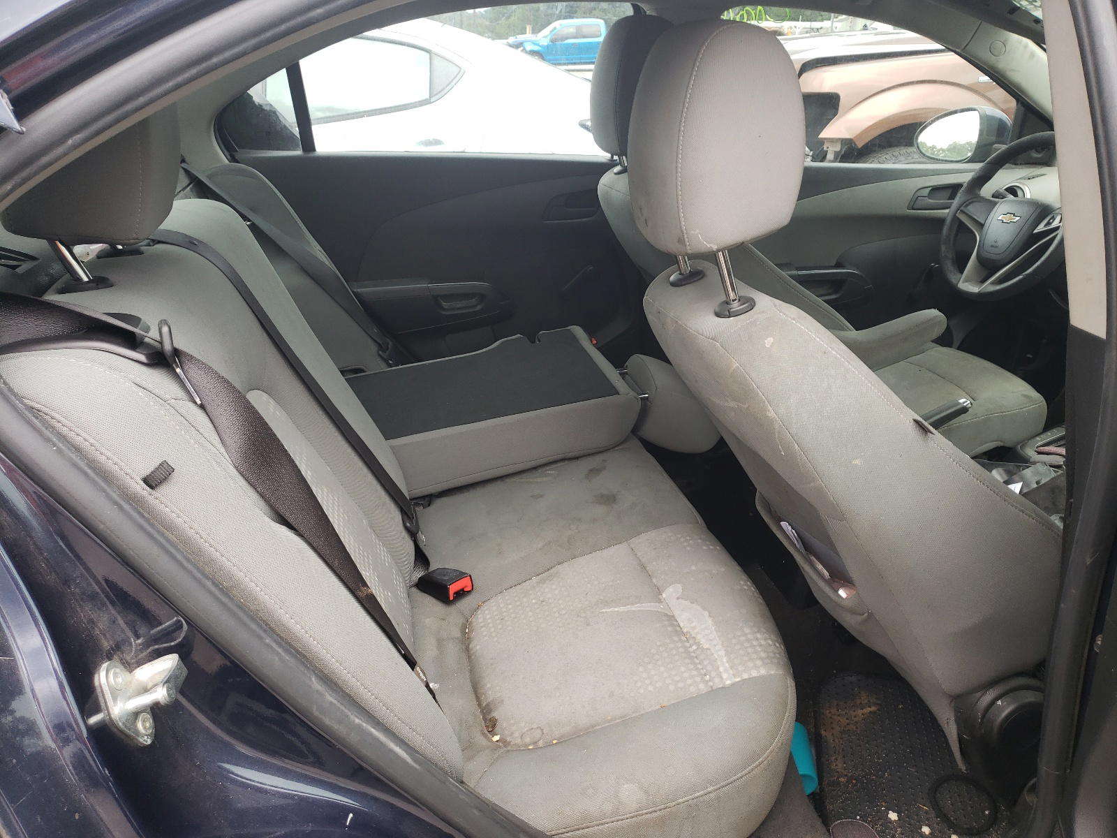 Photo 6 from auction – 2015 CHEVROLET SONIC LS with VIN 1G1JA5SH9F4115448