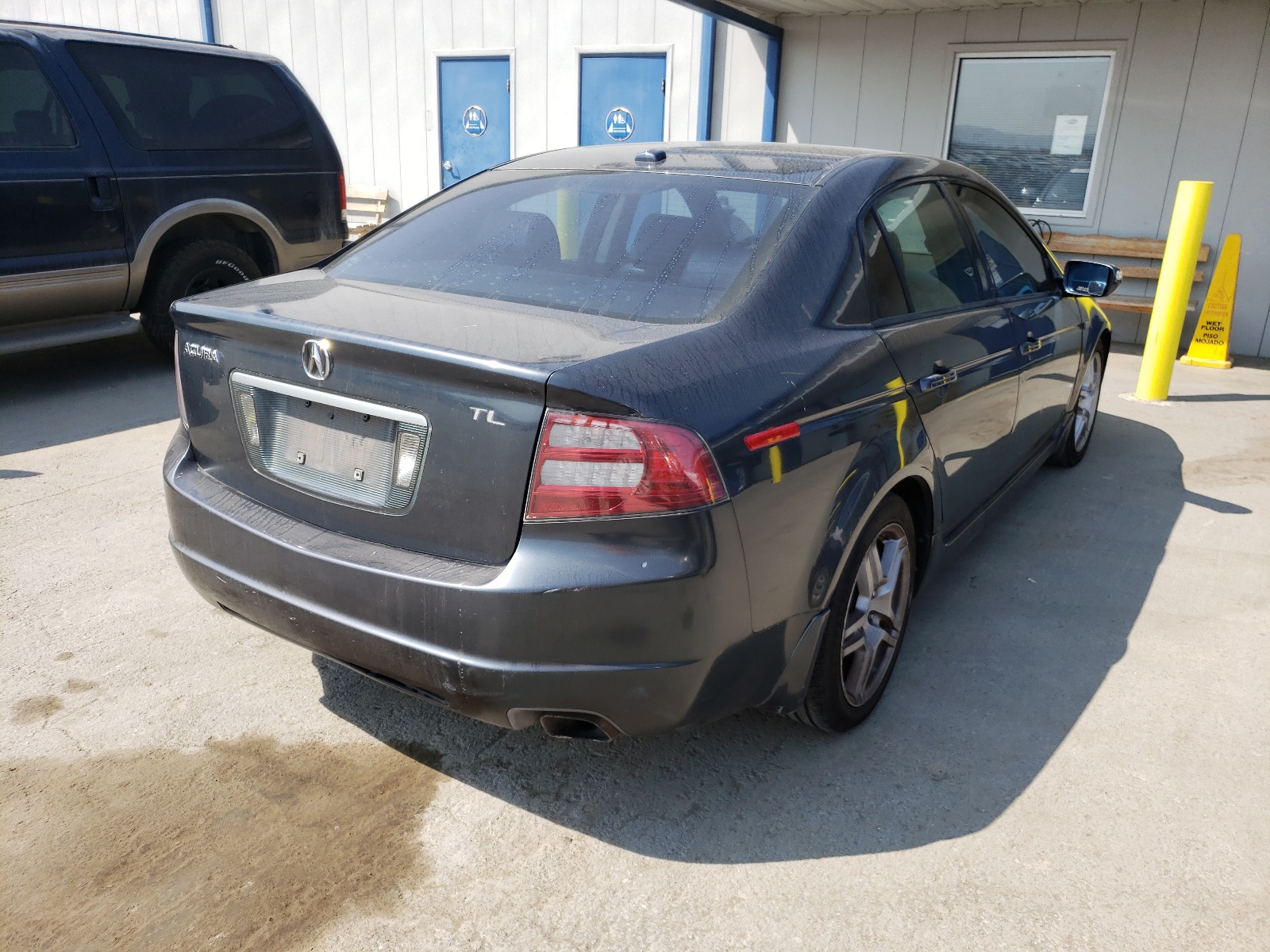 Photo 4 from auction – 2007 ACURA TL with VIN 19UUA66267A031026