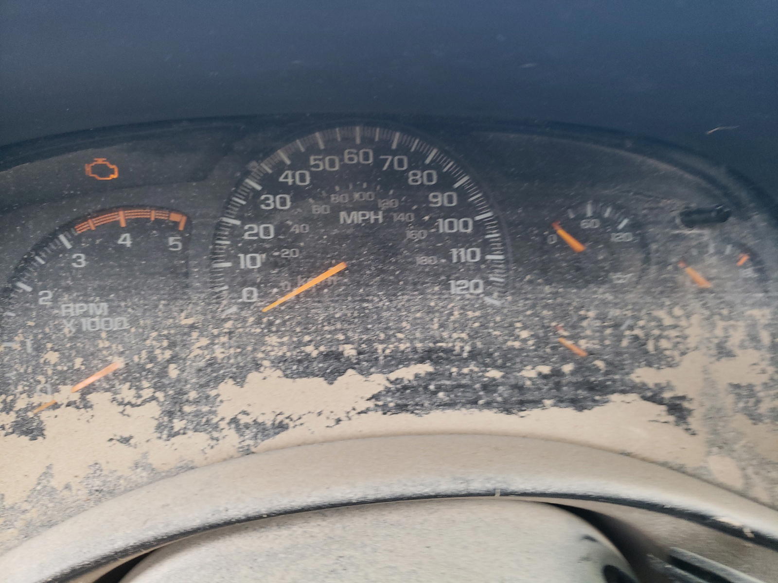 Photo 8 from auction – 2005 CHEVROLET SILVERADO with VIN 1GCHK23275F968686