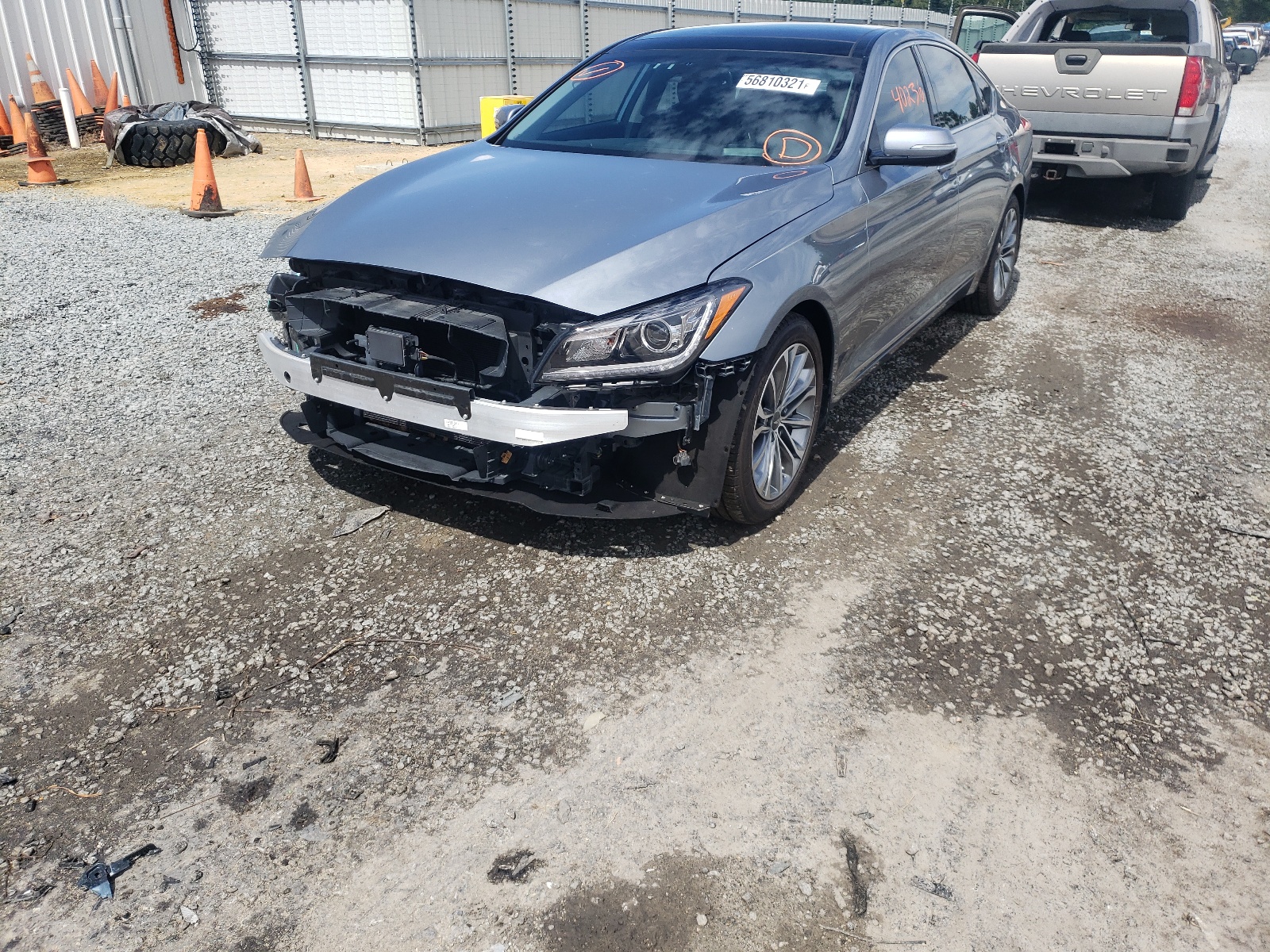 Photo 2 from auction – 2016 HYUNDAI GENESIS 3. with VIN KMHGN4JE8GU125828