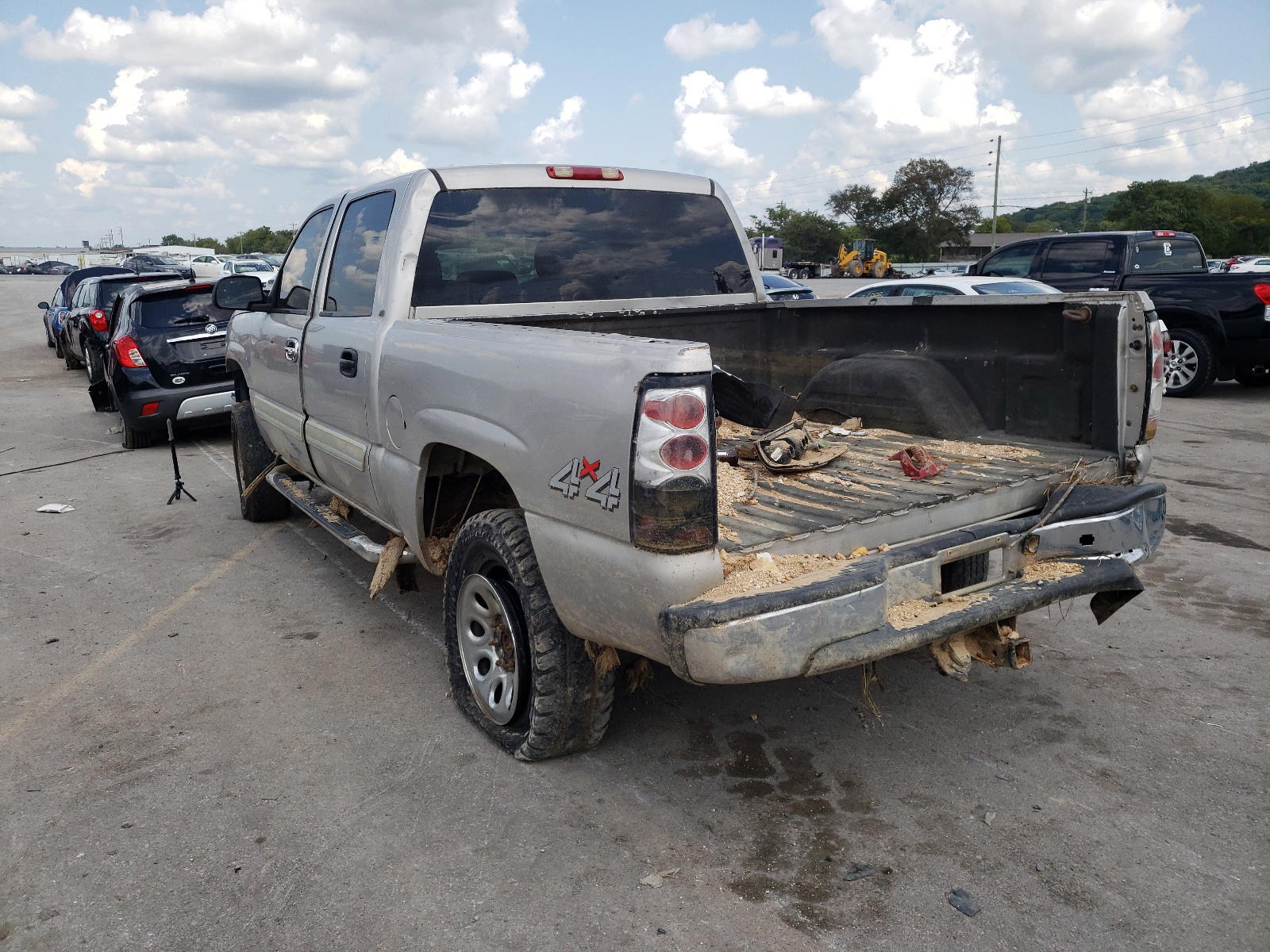 Photo 3 from auction – 2006 CHEVROLET SILVERADO with VIN 2GCEK13T361188005