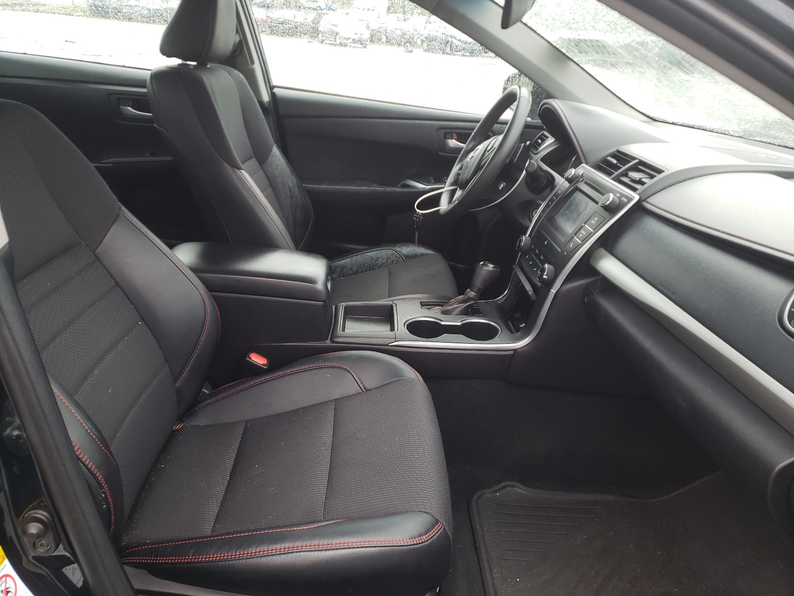 Photo 5 from auction – 2016 TOYOTA CAMRY LE with VIN 4T1BF1FK9GU217261