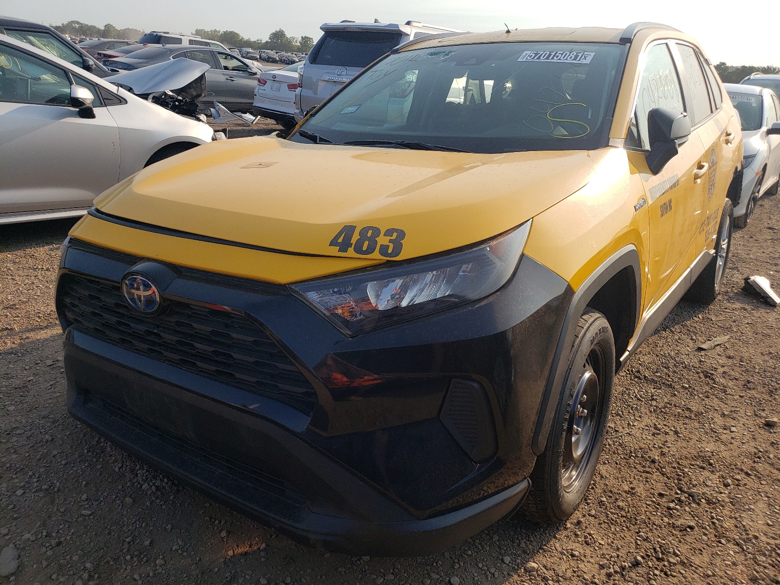 Photo 2 from auction – 2019 TOYOTA RAV4 LE with VIN 2T3LWRFV6KW016687