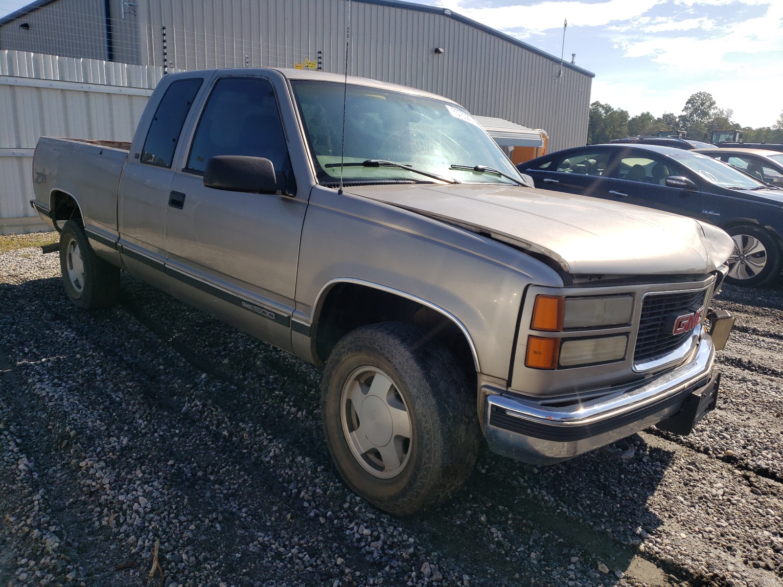Photo 1 from auction – 1998 GMC SIERRA K15 with VIN 2GTEK19R9W1556991