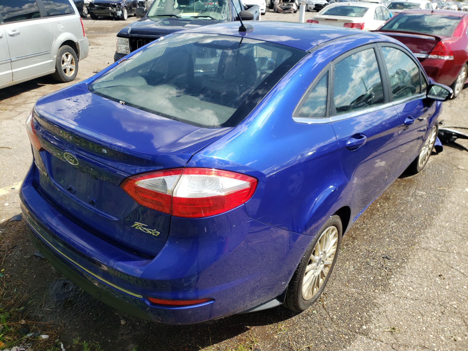Photo 4 from auction – 2014 FORD FIESTA TIT with VIN 3FADP4CJ1EM220251