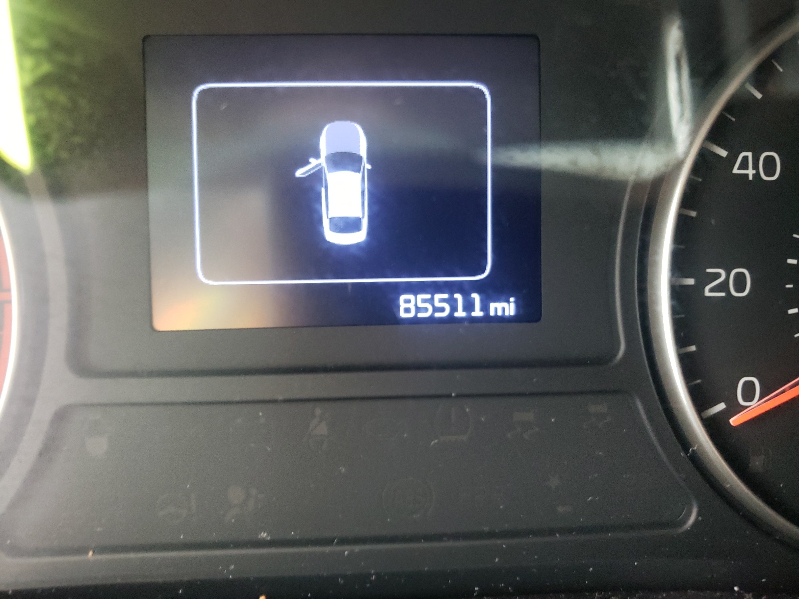 Photo 8 from auction – 2017 KIA OPTIMA LX with VIN 5XXGT4L35HG164700
