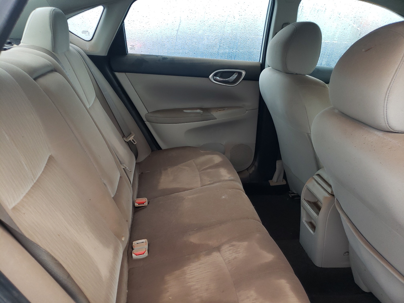 Photo 6 from auction – 2015 NISSAN SENTRA S with VIN 3N1AB7AP0FY253243