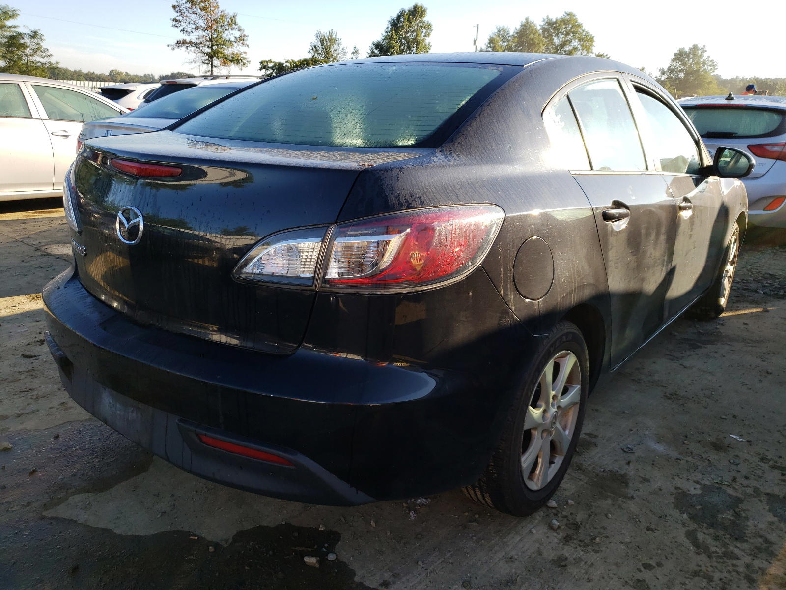 Photo 4 from auction – 2010 MAZDA 3 I with VIN JM1BL1SG8A1160736