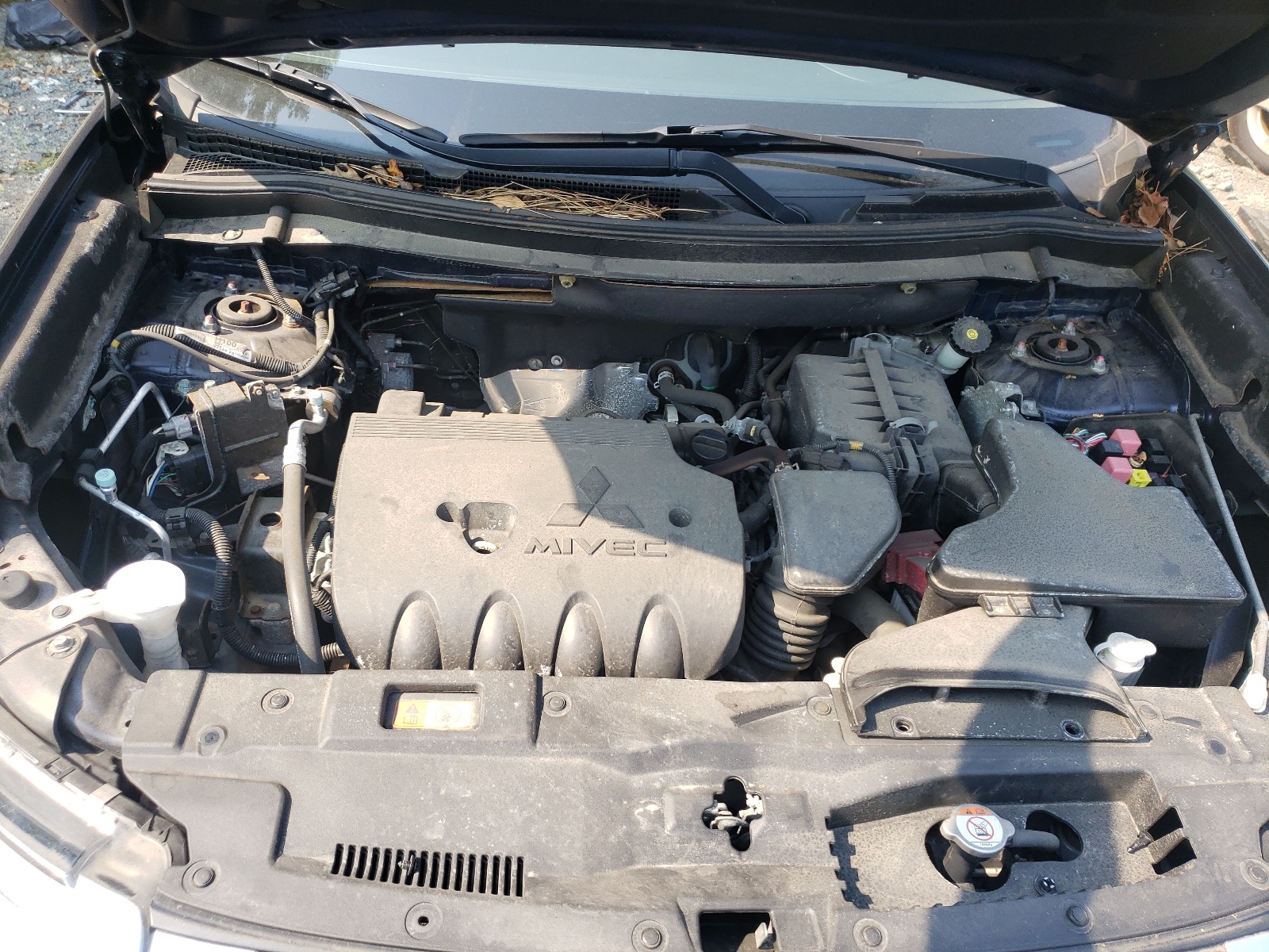 صورة رقم 7 من المزاد - 2016 MITSUBISHI OUTLANDER مع VIN JA4AZ3A34GZ064465