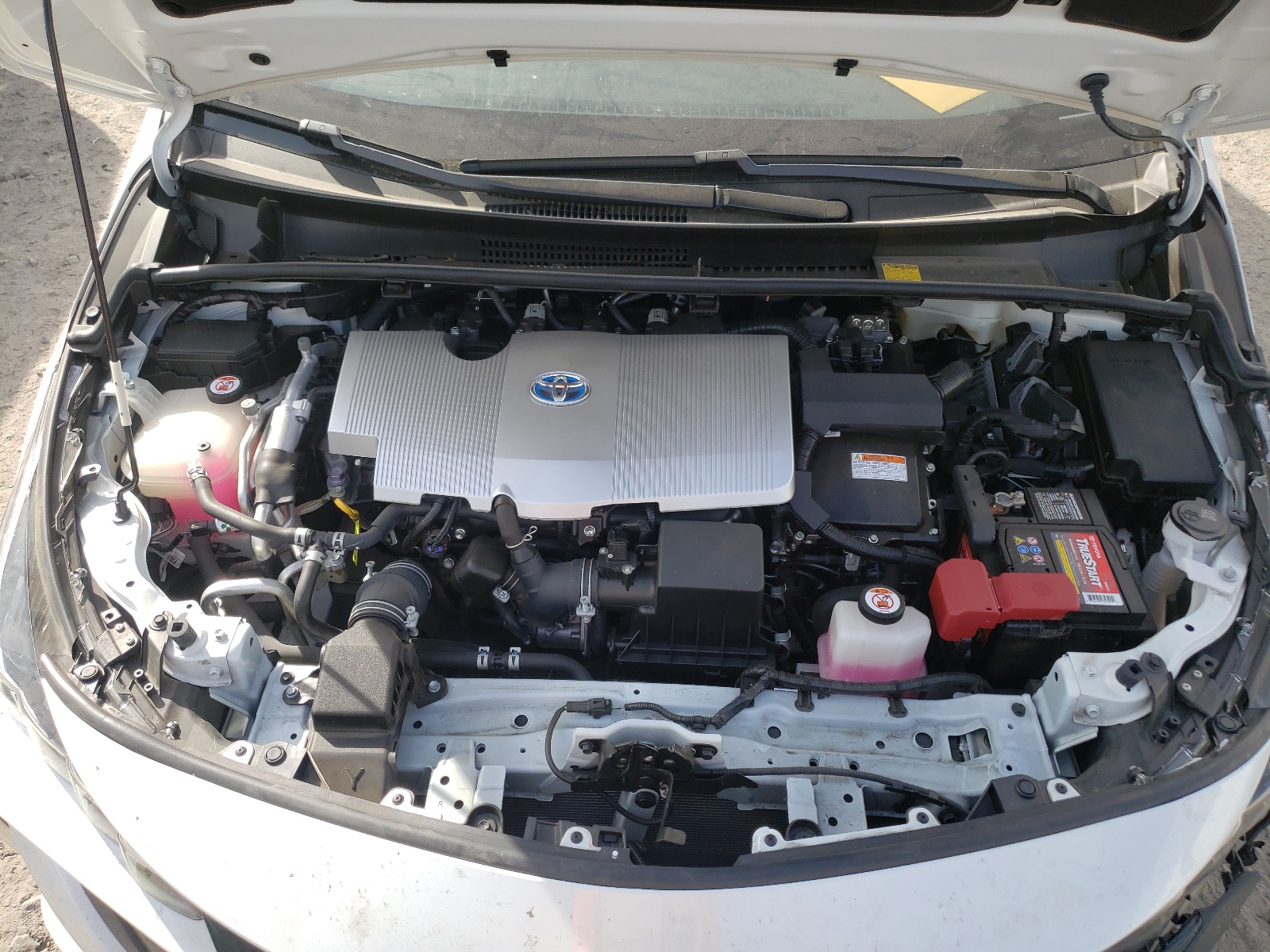 Photo 7 from auction – 2018 TOYOTA PRIUS PRIM with VIN JTDKARFP6J3071699