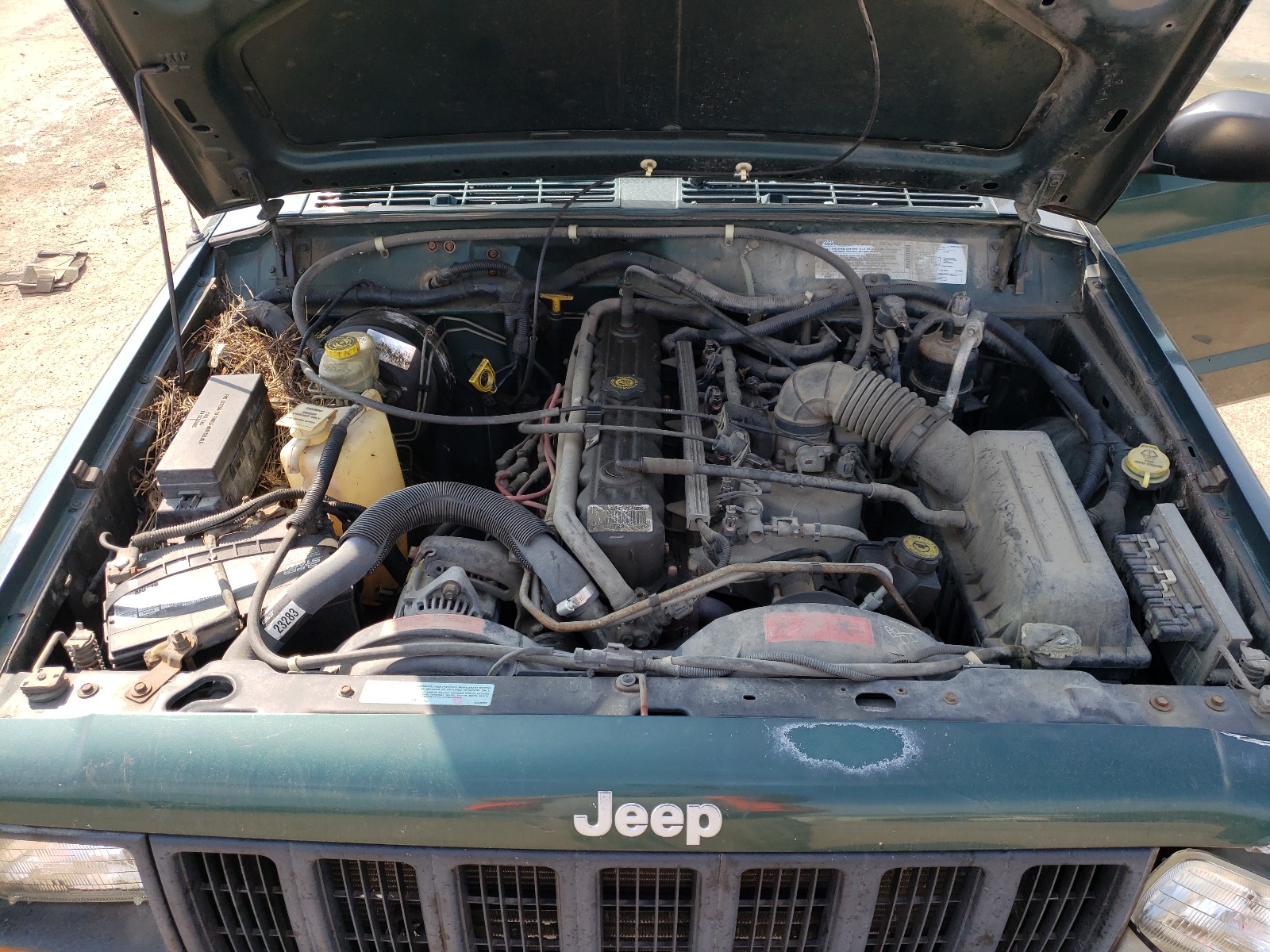Photo 7 from auction – 1999 JEEP CHEROKEE S with VIN 1J4FN28S8XL609501
