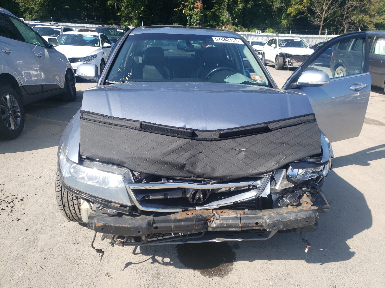 Photo 7 from auction – 2006 ACURA TSX with VIN JH4CL968X6C013849