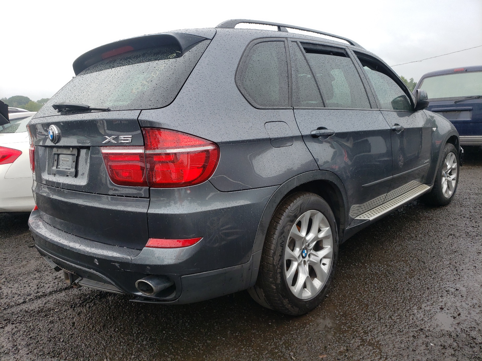 Photo 4 from auction – 2011 BMW X5 XDRIVE3 with VIN 5UXZV4C58BL410133