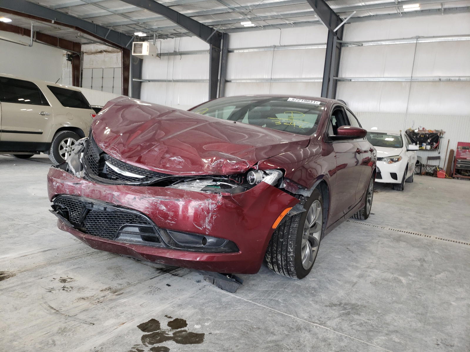 Photo 2 from auction – 2015 CHRYSLER 200 S with VIN 1C3CCCBB2FN613242