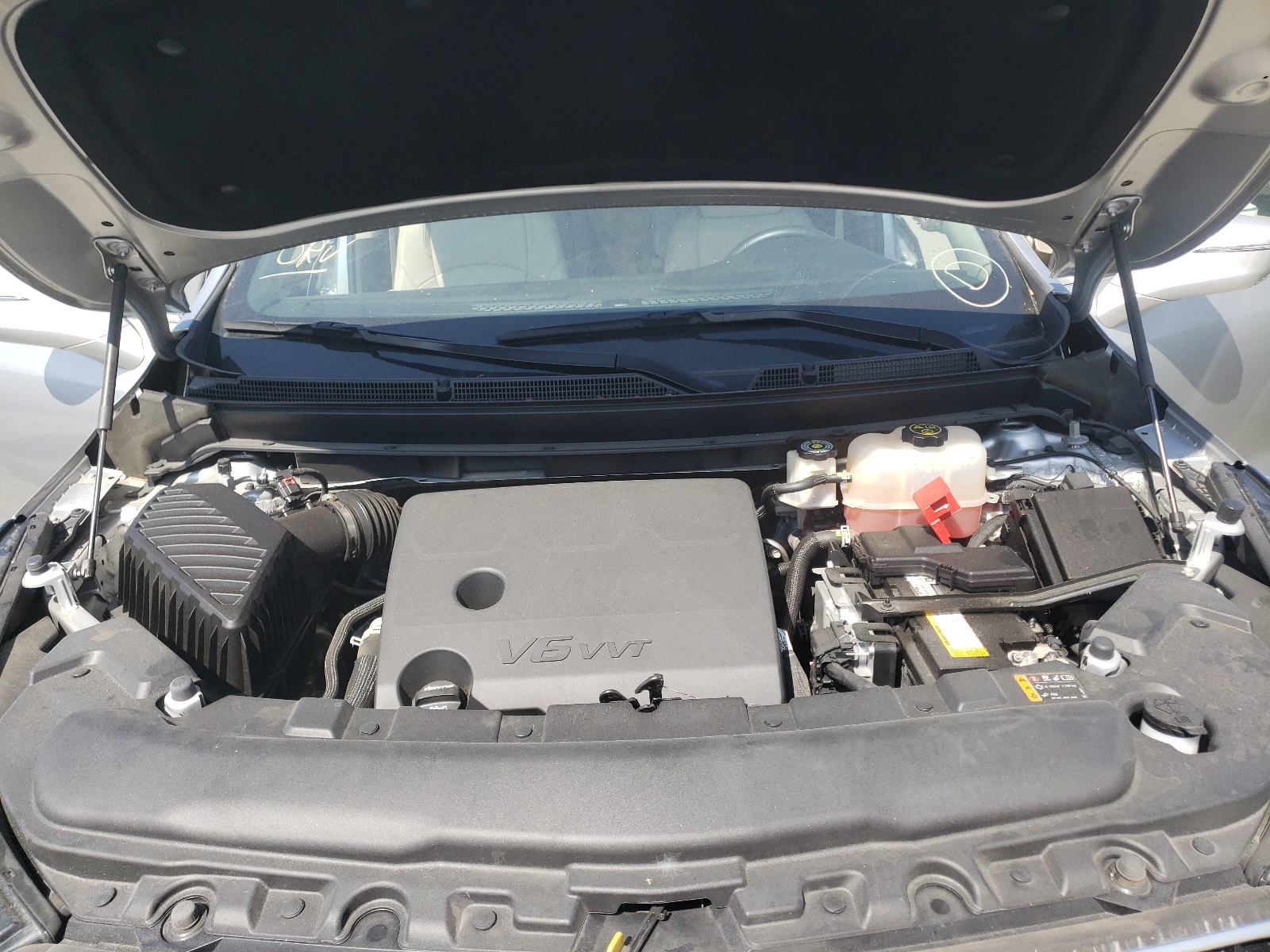 Photo 7 from auction – 2018 BUICK ENCLAVE ES with VIN 5GAERBKW3JJ146575