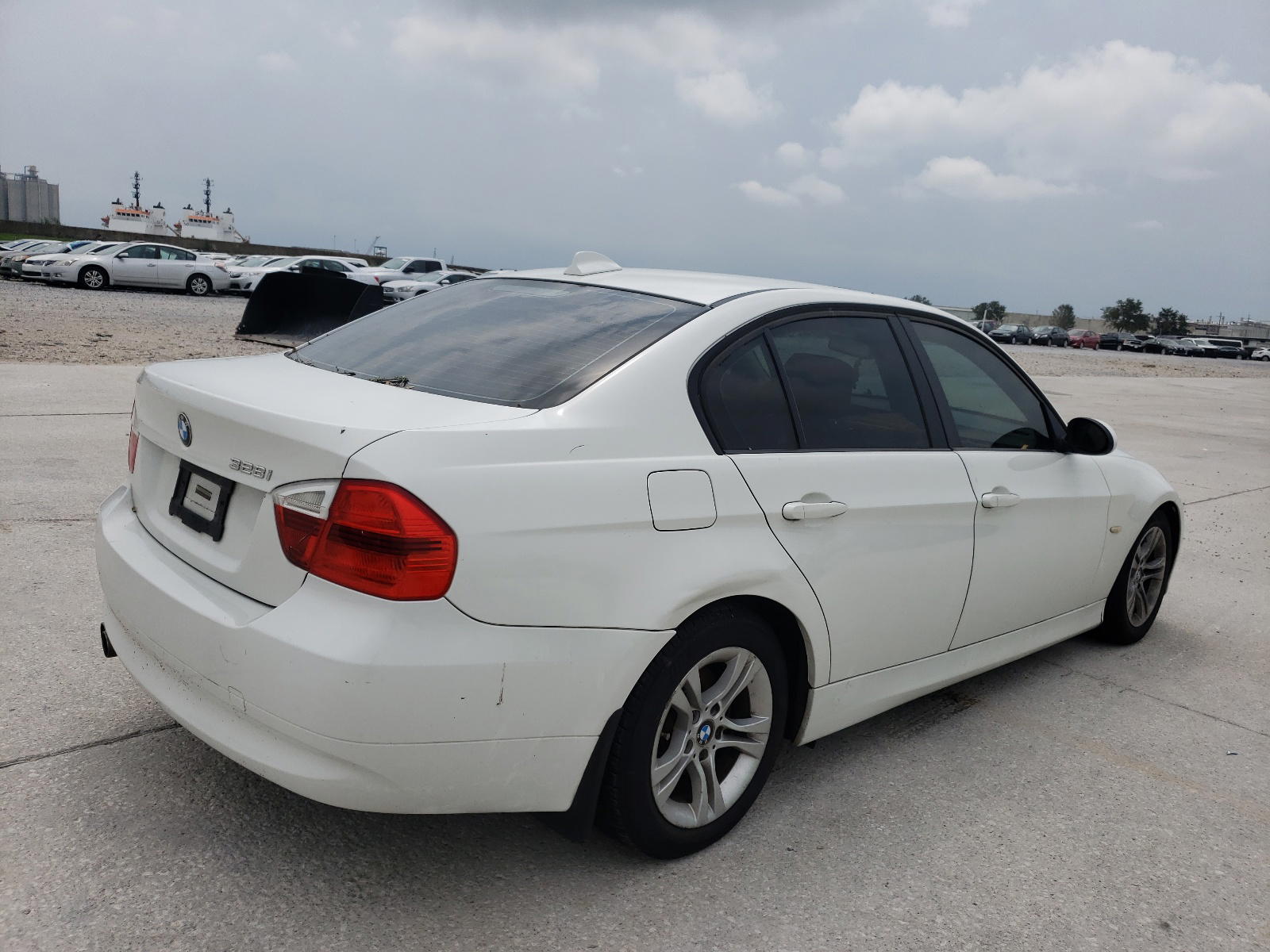 Photo 4 from auction – 2008 BMW 328 I with VIN WBAVA37528NL18994