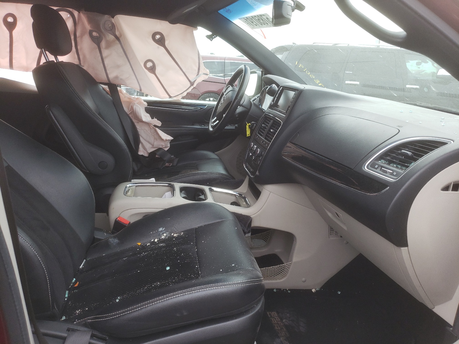 Zdjęcie 5 z aukcji – 2017 DODGE GRAND CARA z VIN 2C4RDGCGXHR859403