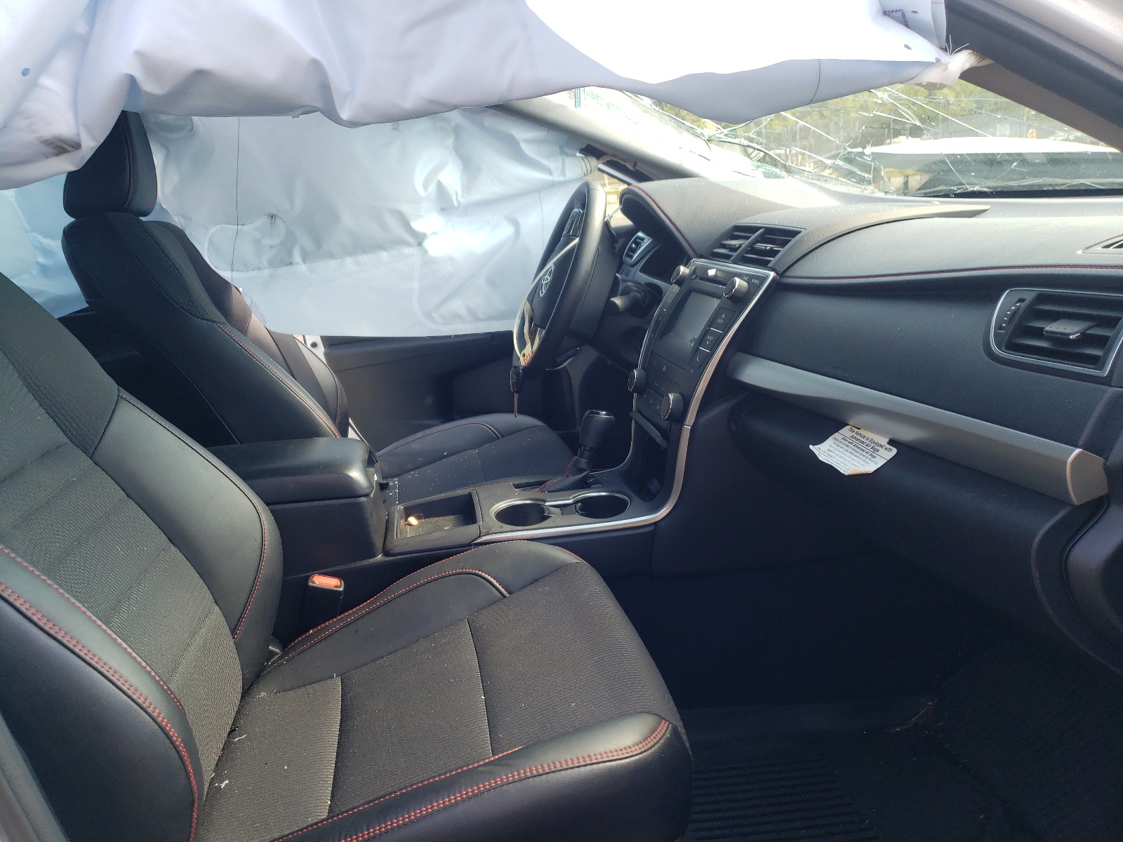 Photo 5 from auction – 2017 TOYOTA CAMRY LE with VIN 4T1BF1FK0HU370449