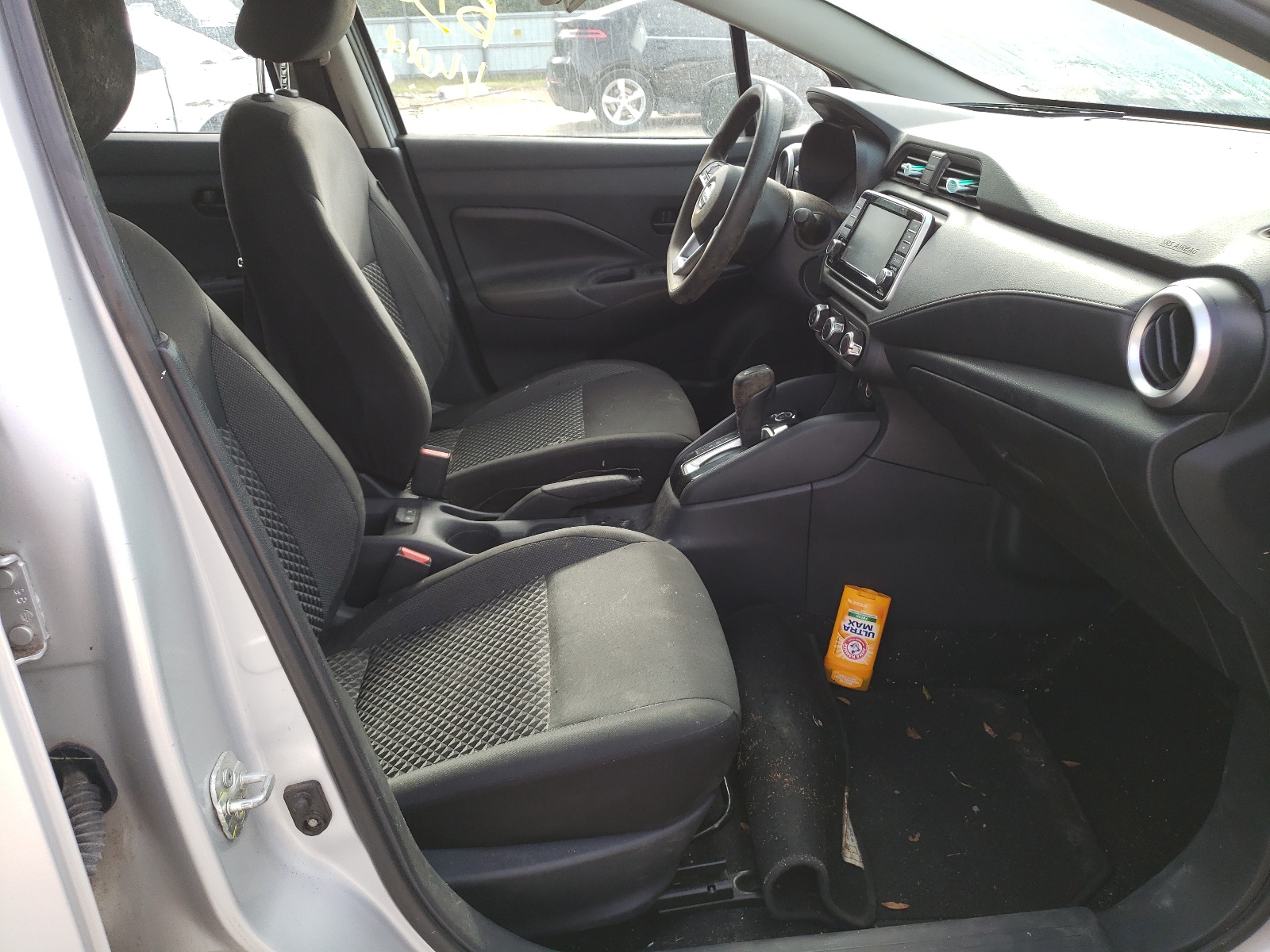 Photo 5 from auction – 2020 NISSAN VERSA S with VIN 3N1CN8DV1LL812341