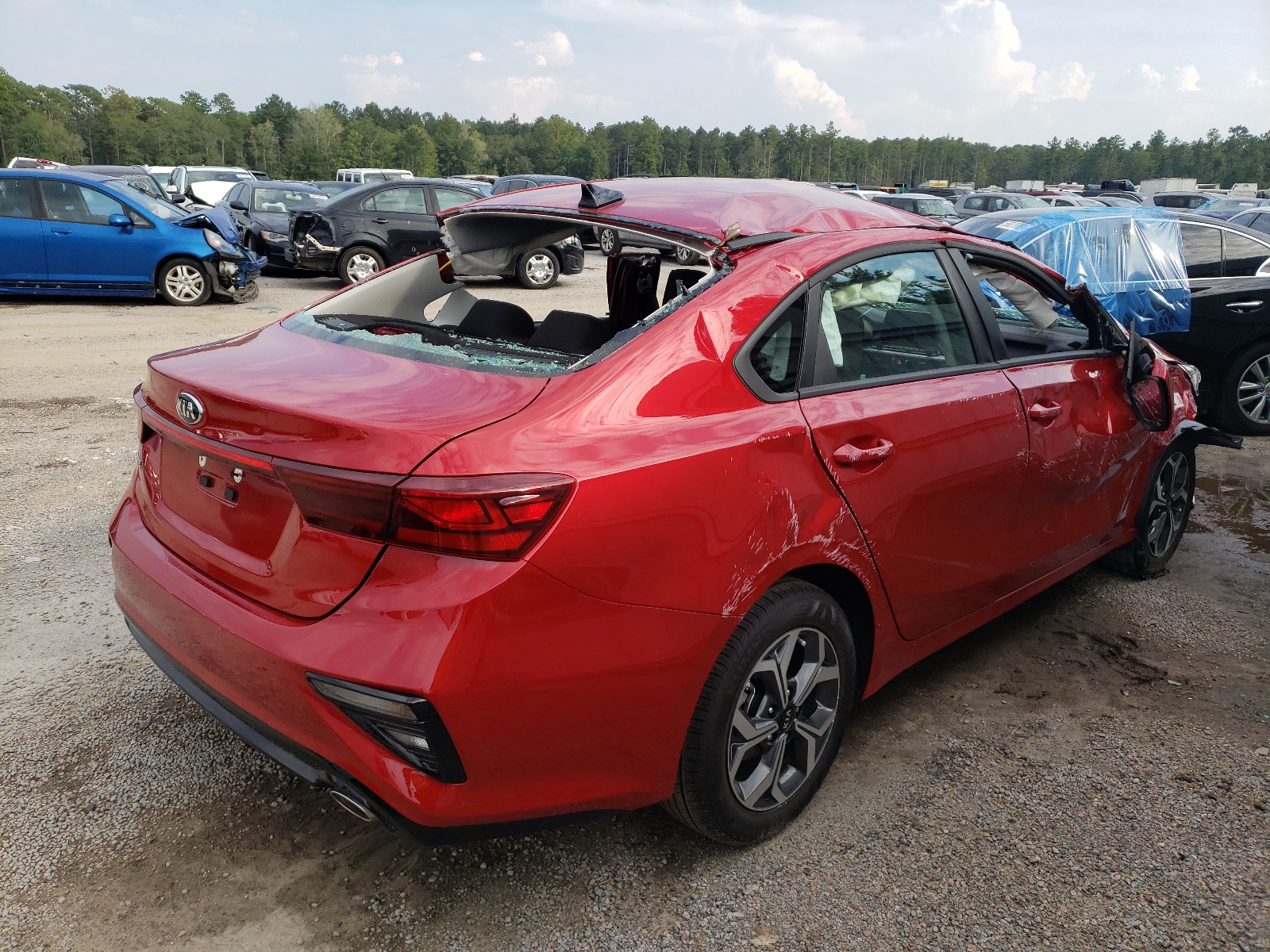 Photo 4 from auction – 2021 KIA FORTE FE with VIN 3KPF24AD8ME389125