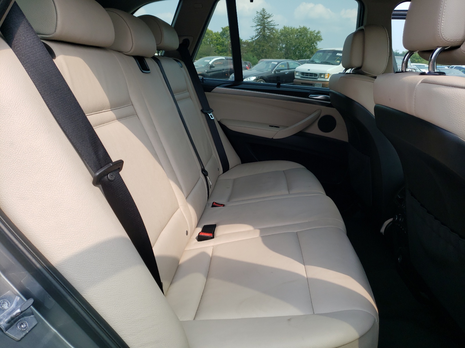 Photo 6 from auction – 2013 BMW X5 XDRIVE3 with VIN 5UXZW0C5XD0B93391
