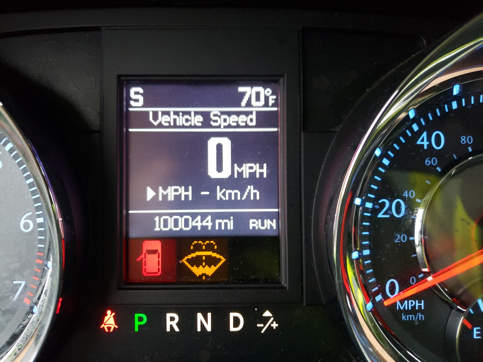 Photo 8 from auction – 2014 CHRYSLER TOWN & COU with VIN 2C4RC1BG1ER446413