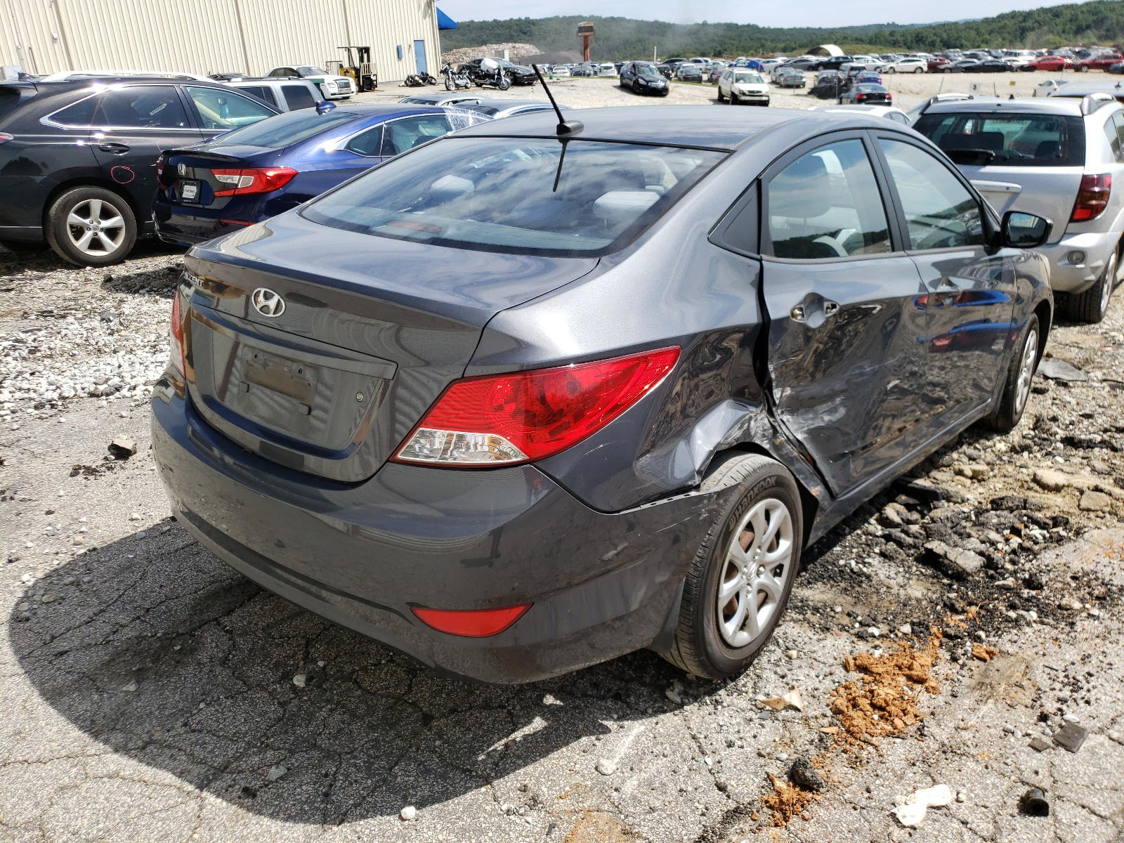 Photo 4 from auction – 2012 HYUNDAI ACCENT GLS with VIN KMHCT4AE7CU257557