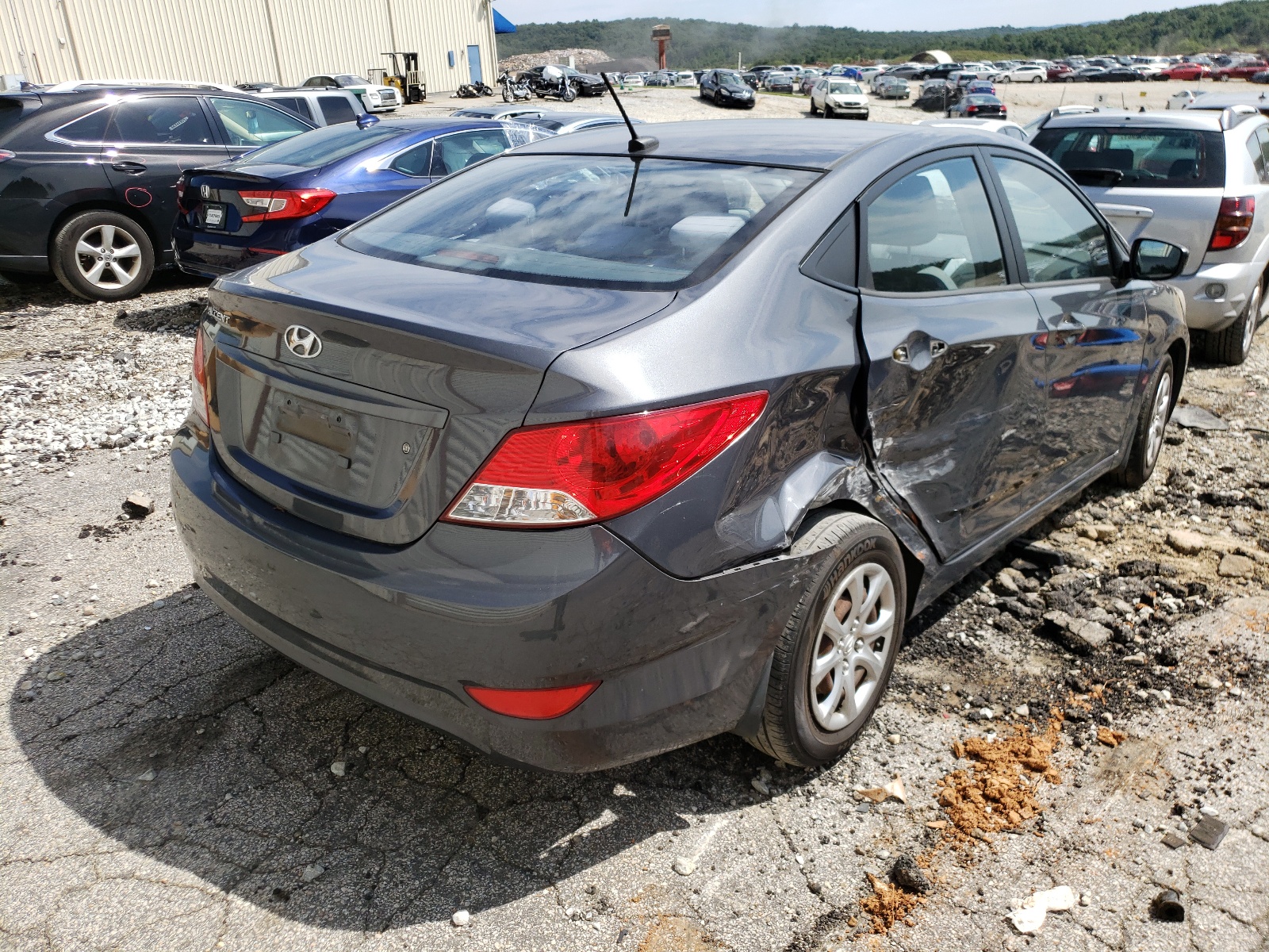 Zdjęcie 4 z aukcji – 2012 HYUNDAI ACCENT GLS z VIN KMHCT4AE7CU257557