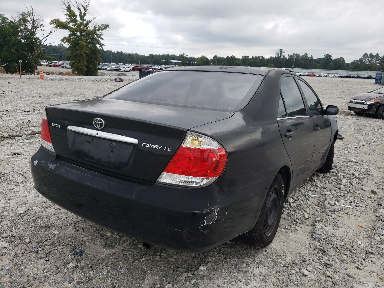 Photo 4 from auction – 2005 TOYOTA CAMRY LE with VIN 4T1BE32K15U038259