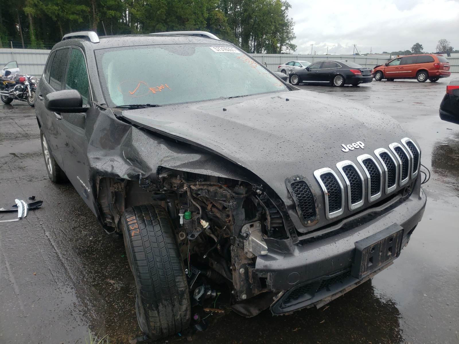 Zdjęcie 1 z aukcji – 2014 JEEP CHEROKEE L z VIN 1C4PJMCB3EW186010