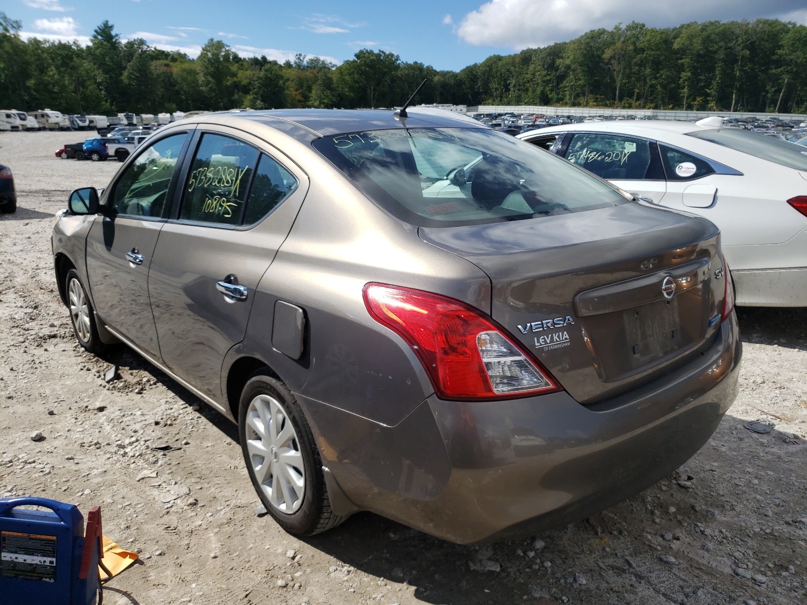 Photo 3 from auction – 2012 NISSAN VERSA S with VIN 3N1CN7AP0CL888861