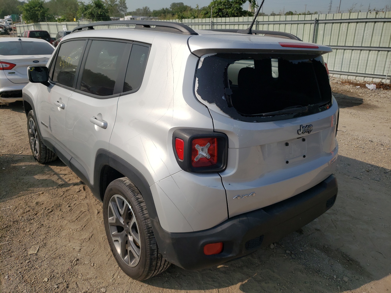 Photo 3 from auction – 2015 JEEP RENEGADE L with VIN ZACCJBBT1FPC39511
