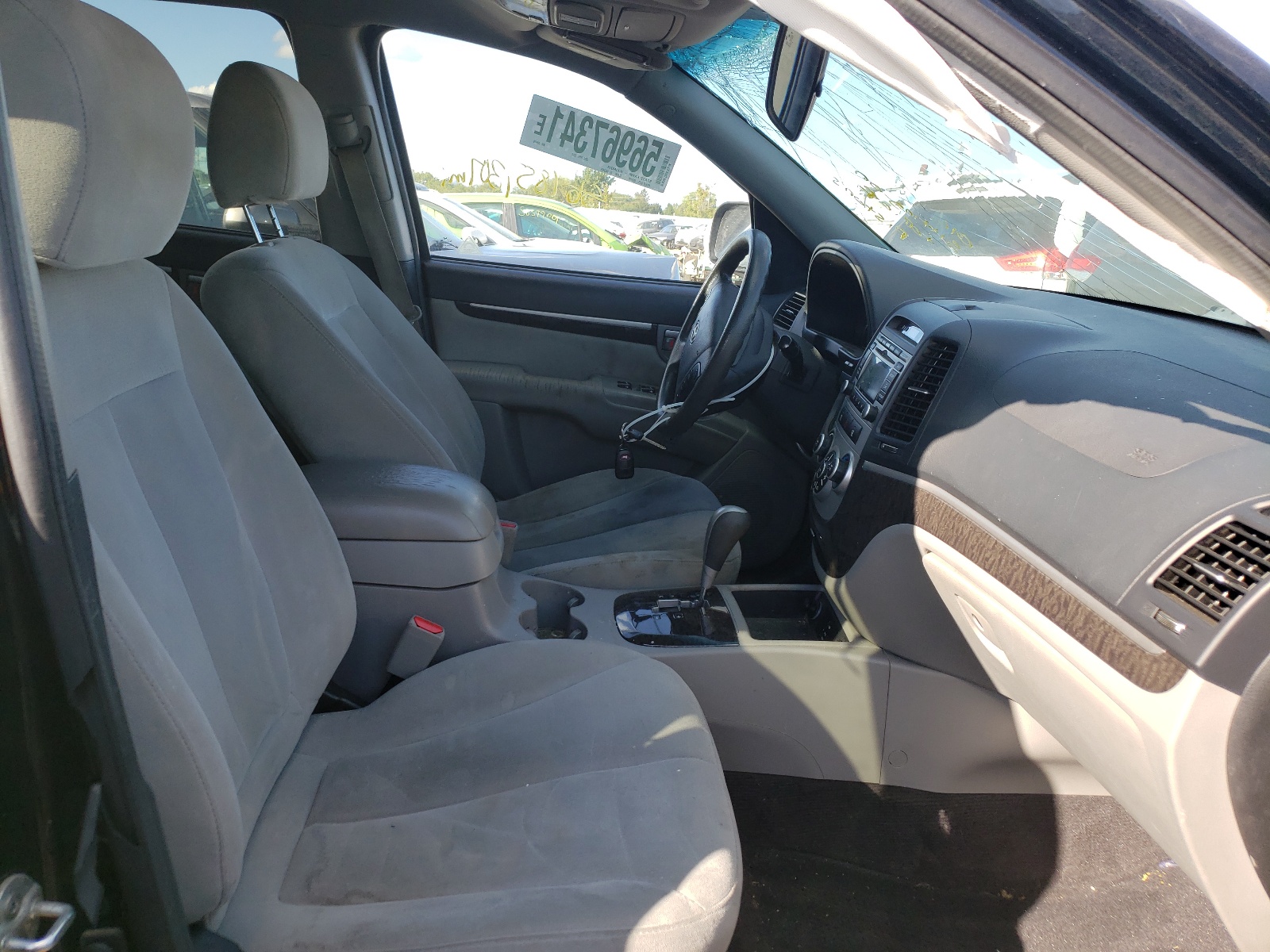 Photo 5 from auction – 2009 HYUNDAI SANTA FE G with VIN 5NMSG73DX9H269499