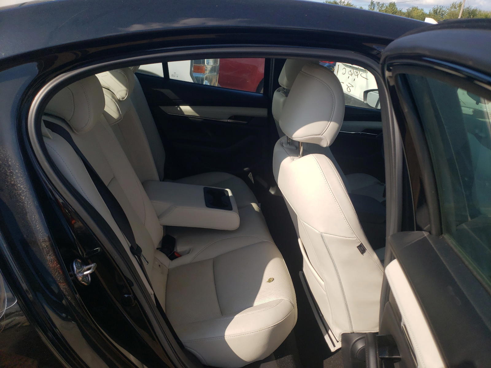 Photo 6 from auction – 2020 MAZDA 3 PREMIUM with VIN 3MZBPBEM7LM129198