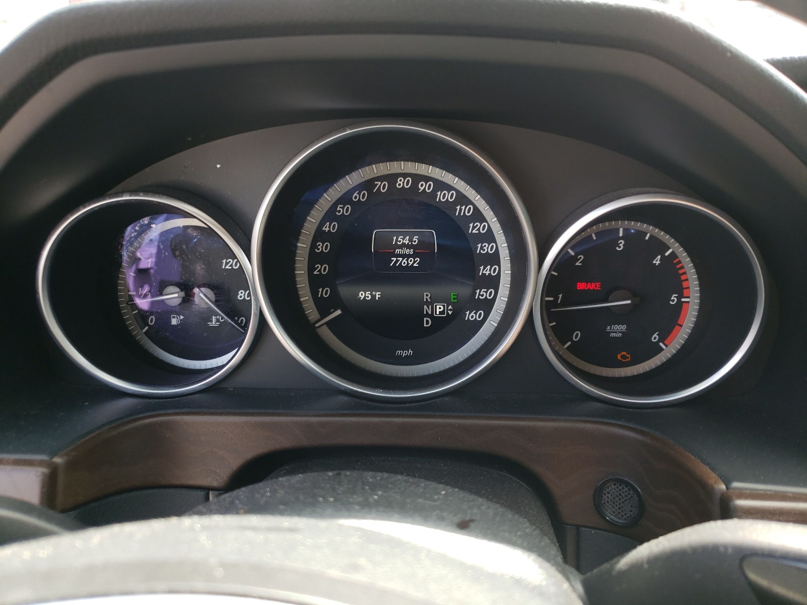 Photo 8 from auction – 2014 MERCEDES-BENZ E 250 BLUE with VIN WDDHF0EB2EA936592