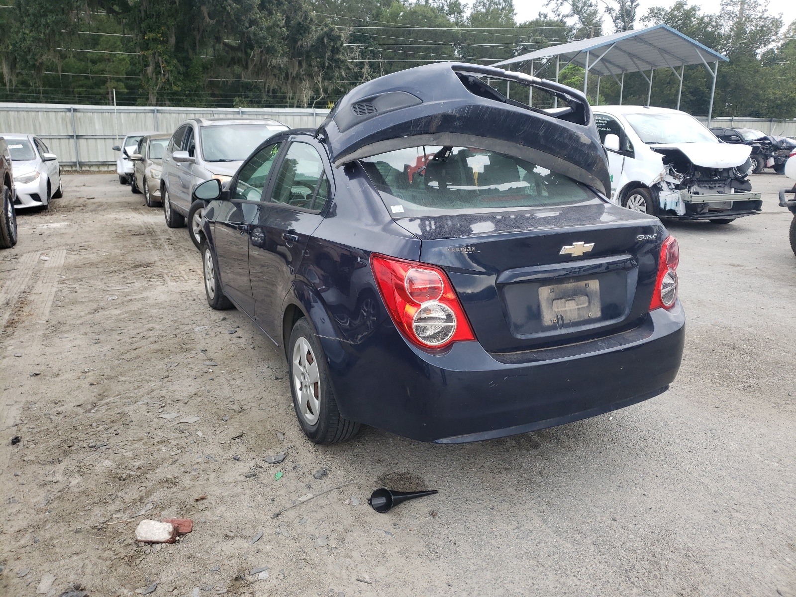 Zdjęcie 3 z aukcji – 2015 CHEVROLET SONIC LS z VIN 1G1JA5SH9F4115448