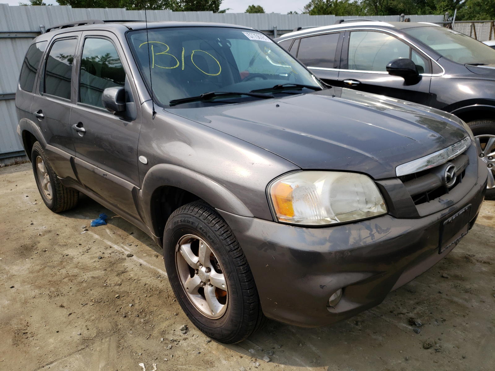MAZDA TRIBUTE I 2005 with VIN 4F2YZ92Z75KM62396 - Photo from auction