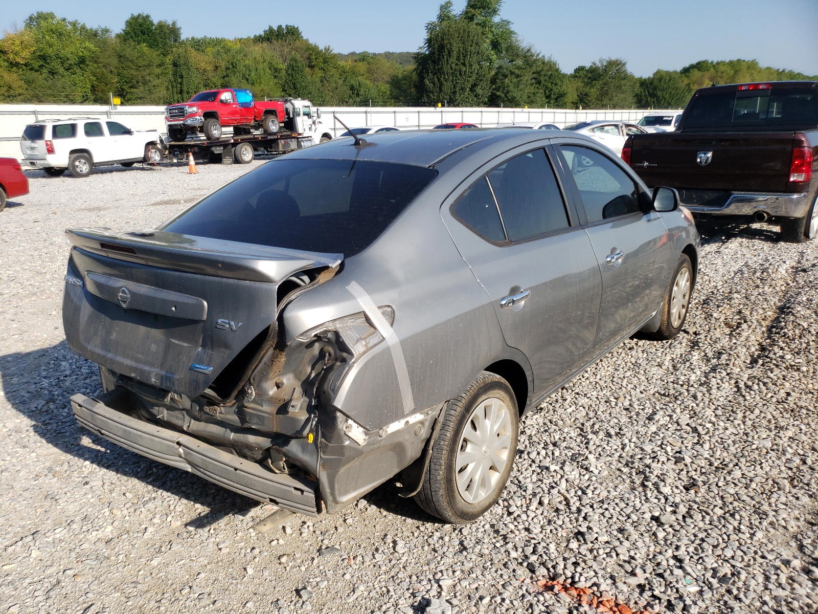 Photo 4 from auction – 2012 NISSAN VERSA S with VIN 3N1CN7AP5CL869996