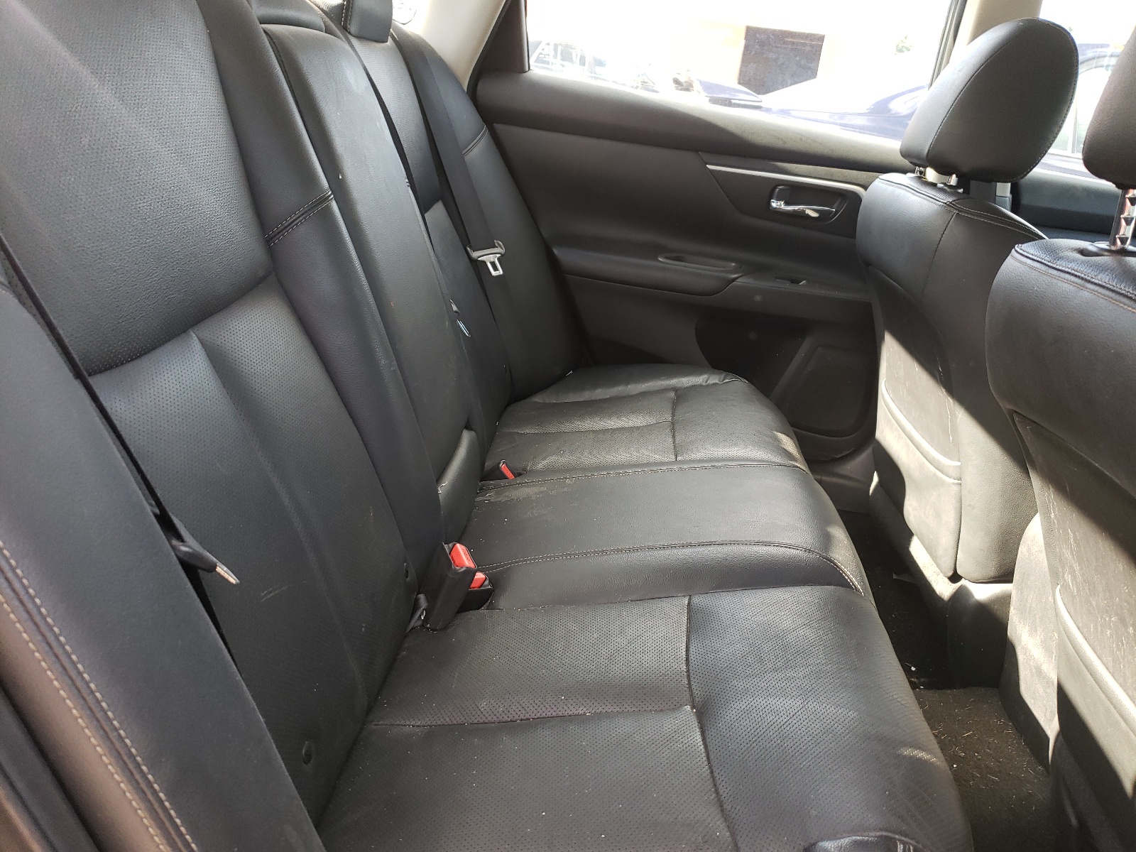 Photo 6 from auction – 2018 NISSAN ALTIMA 2.5 with VIN 1N4AL3AP0JC131136